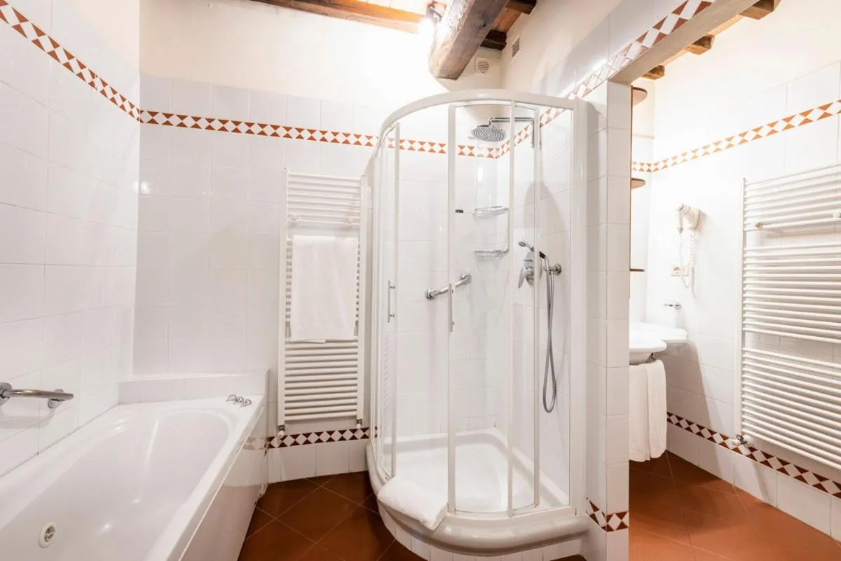 Shower in Relais Vignale & Spa