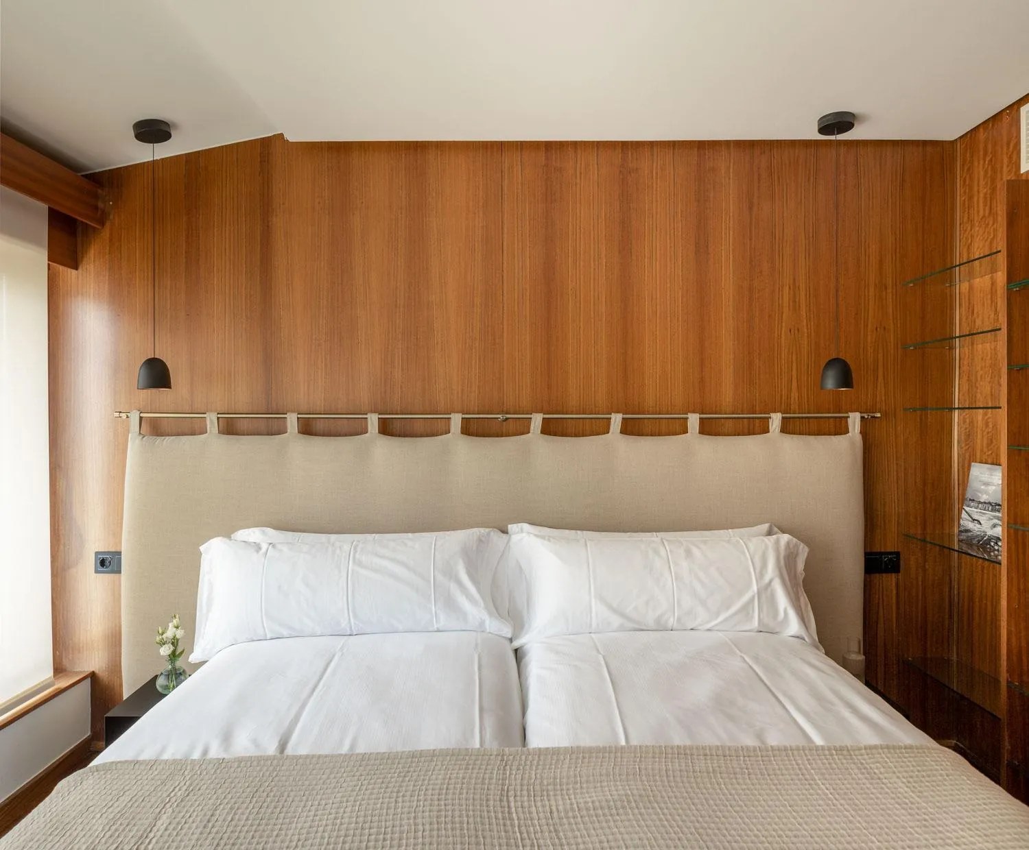 Bedroom, Bed in The Passage Apartments