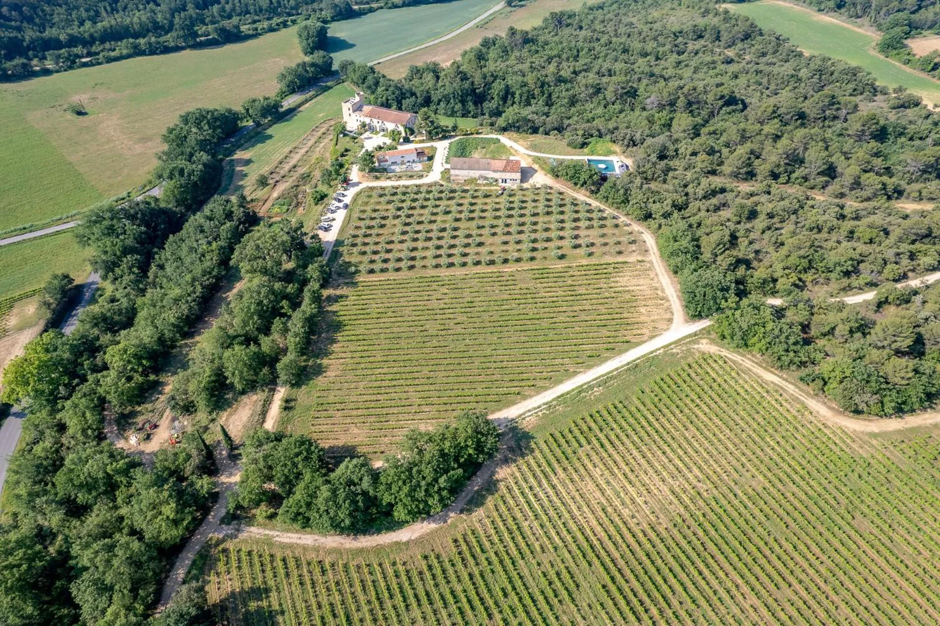 Bird's eye view in Domaine La Ferme HI bride