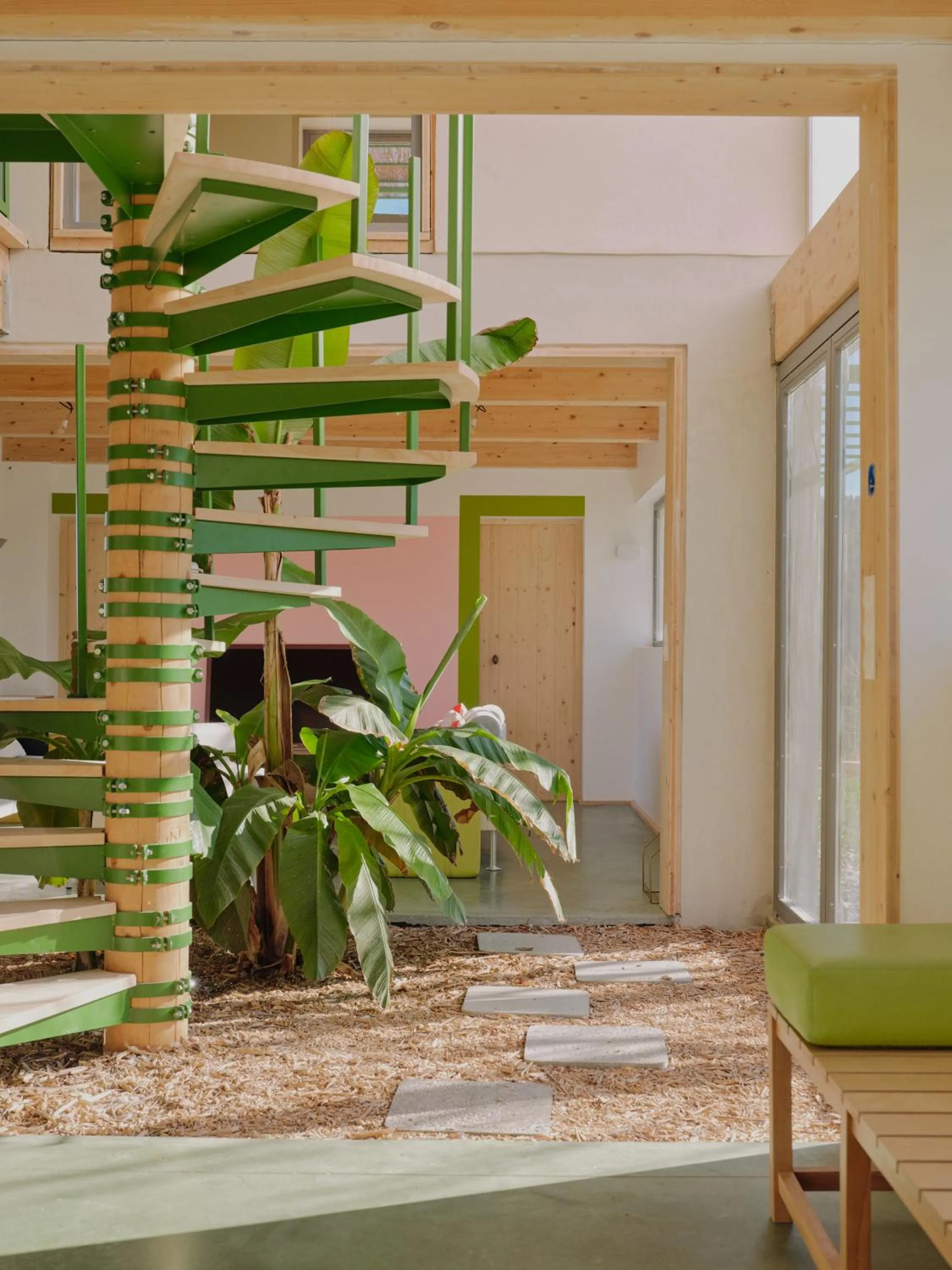 Decorative detail in Domaine La Ferme HI bride