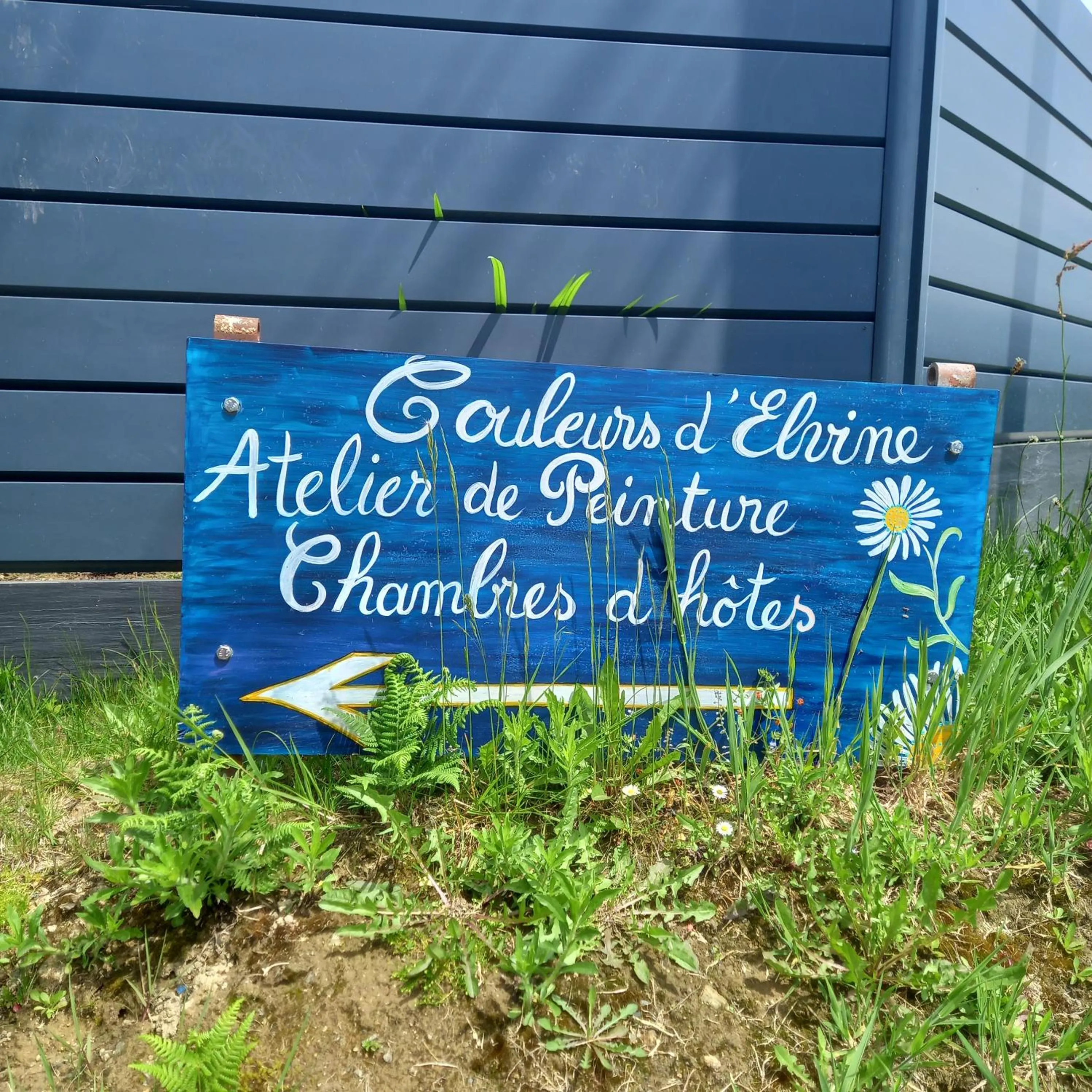 Property building in Chambres d'Hôtes Couleurs d'Elvine