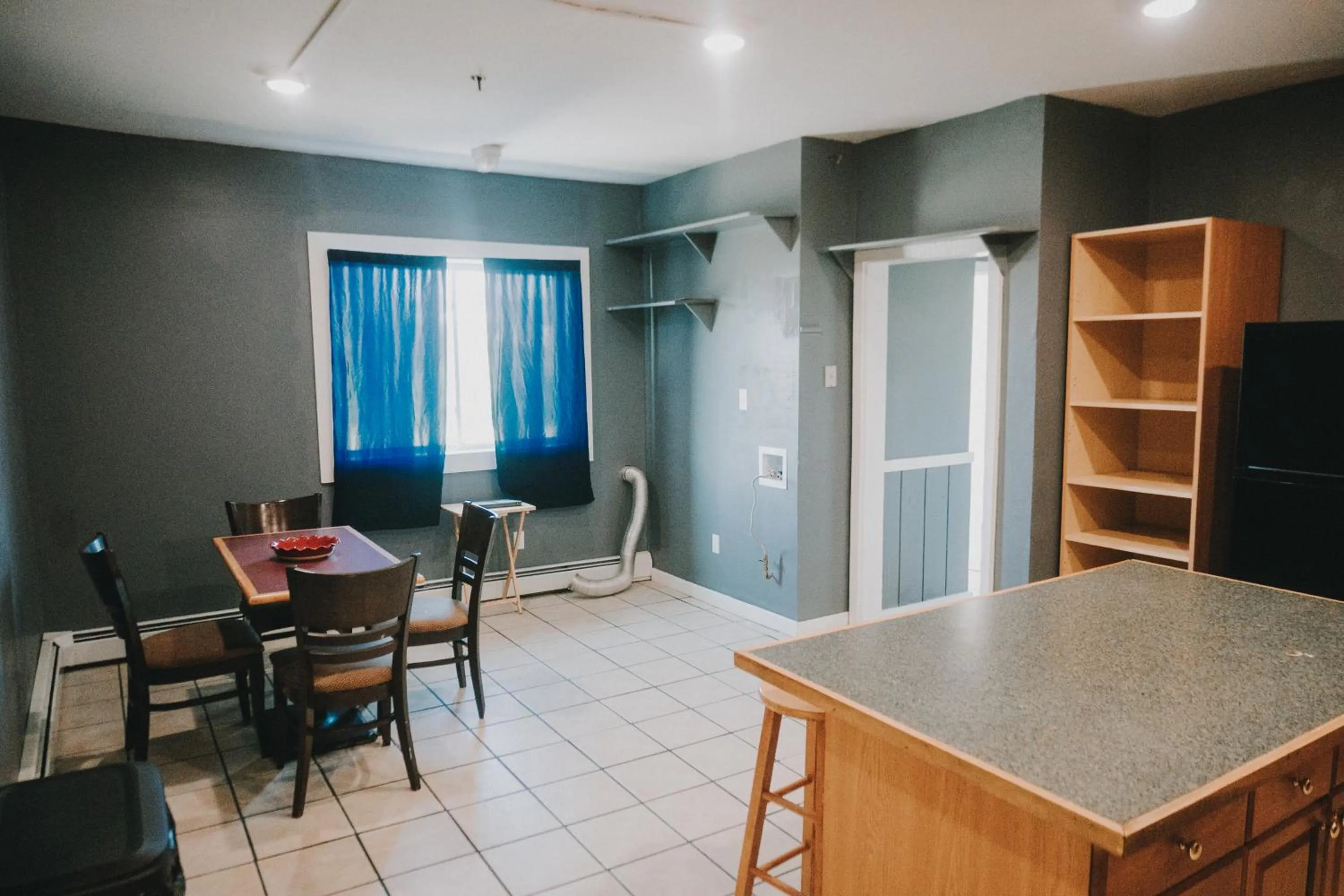 Dining area in Queen City Inn
