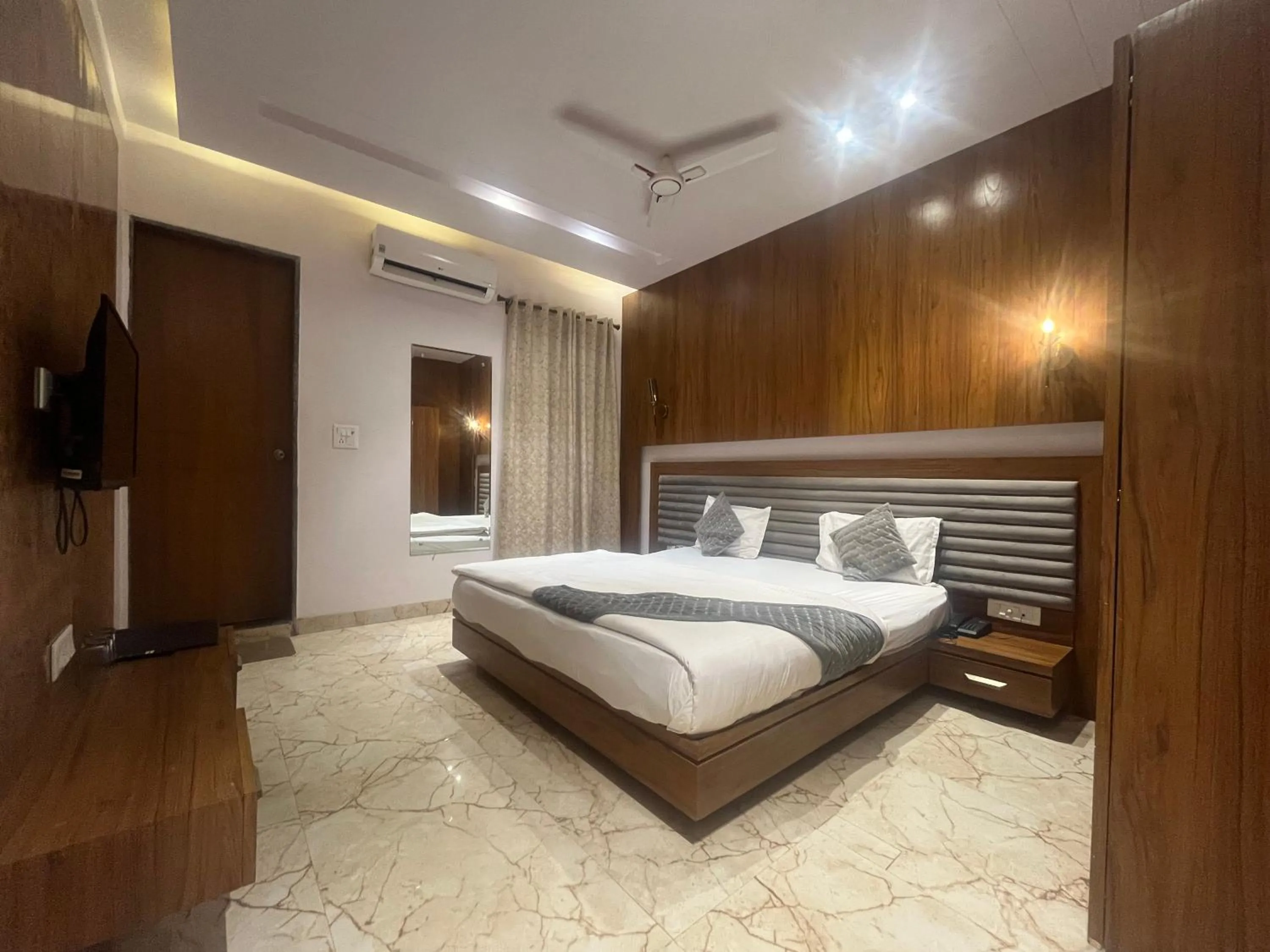 Hotel Shree Darshnam