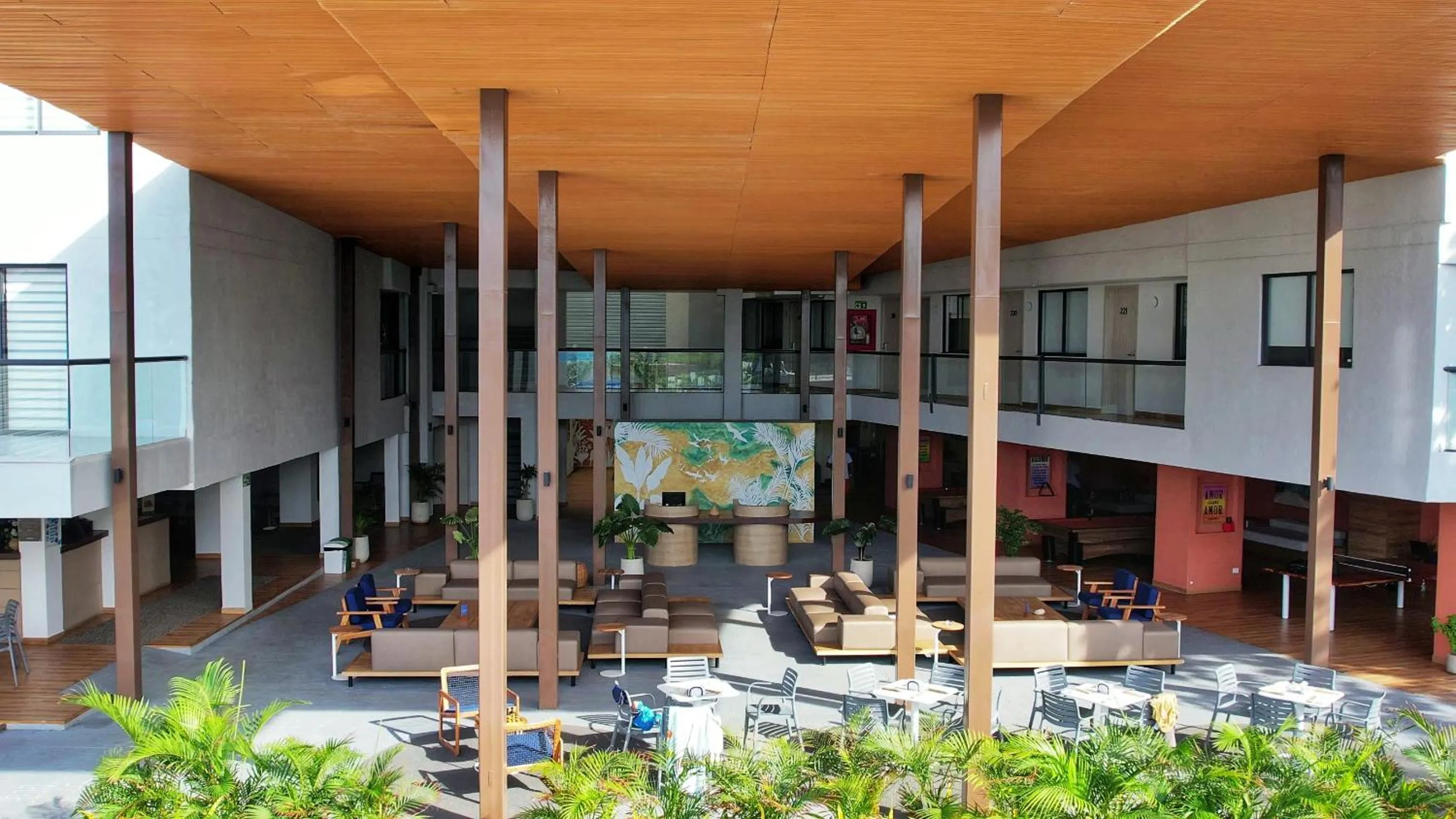 Property building in Dreamer Beach Club