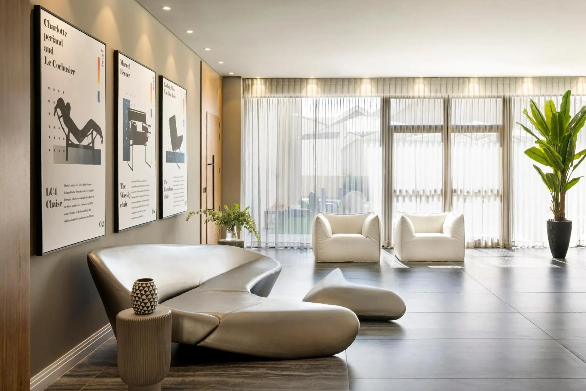 Lobby or reception in Dhotel - די הוטל