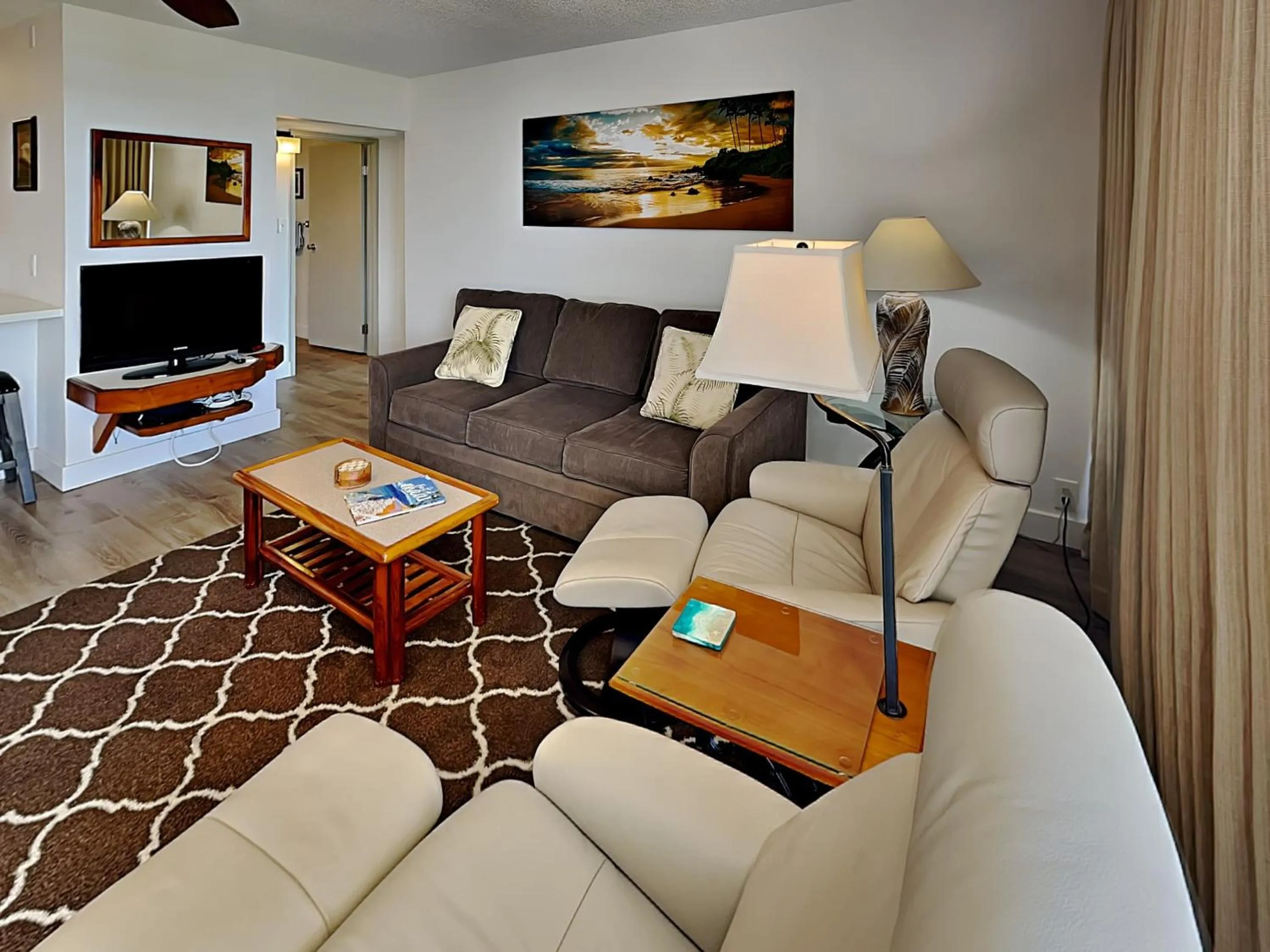 Property building in Island Surf 506