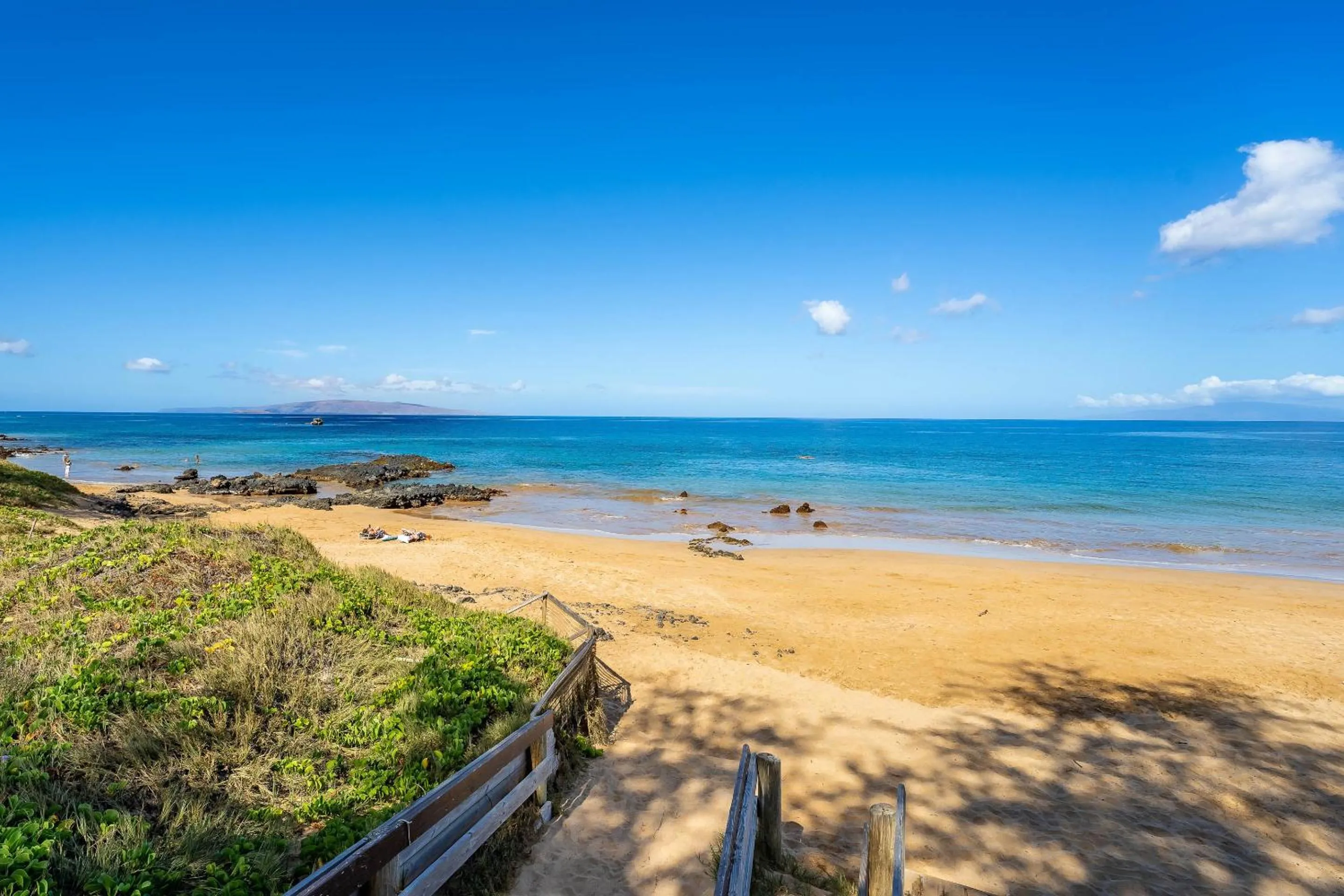 Property building in Island Surf 506