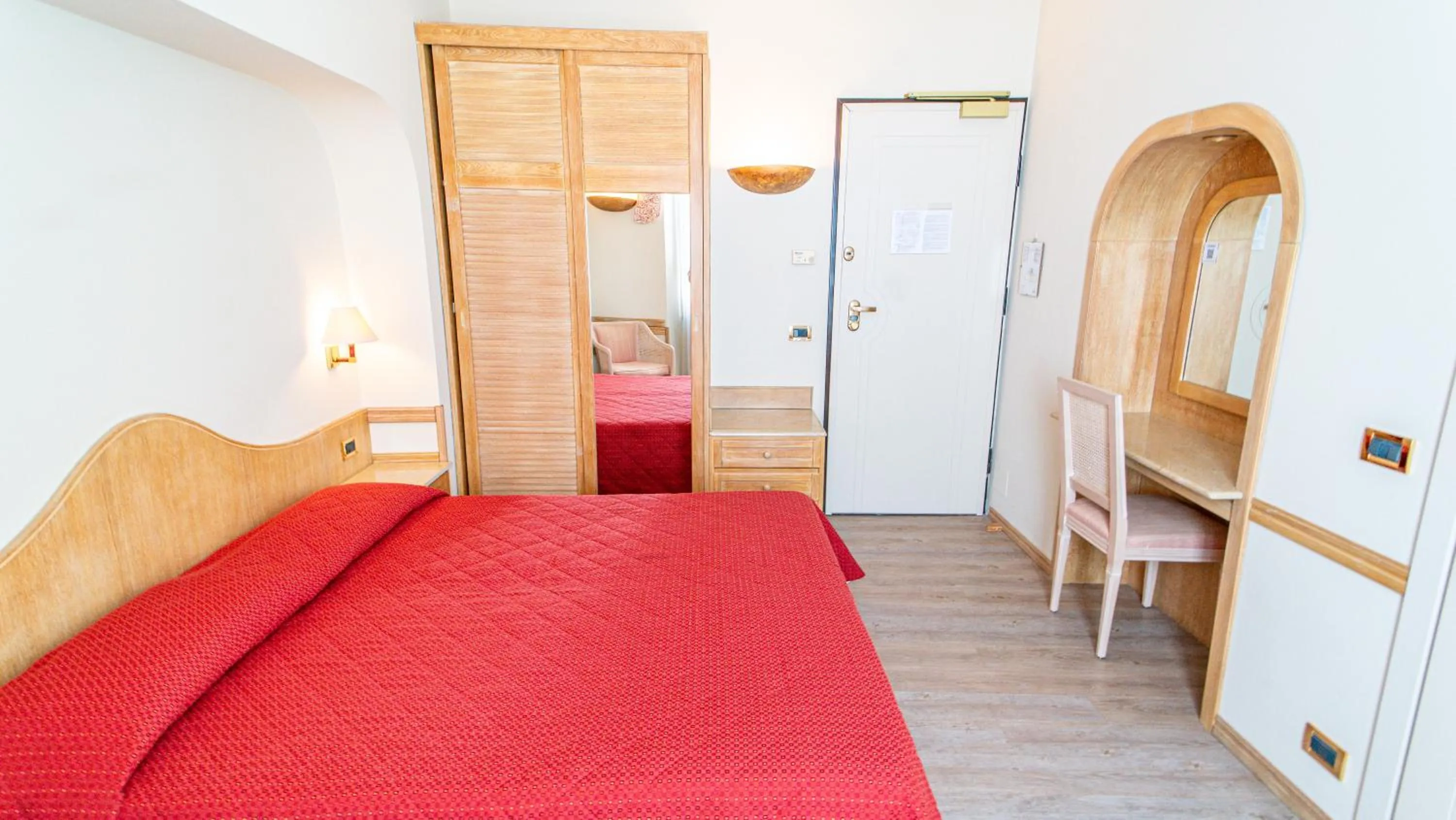 Bed in Bobby Executive