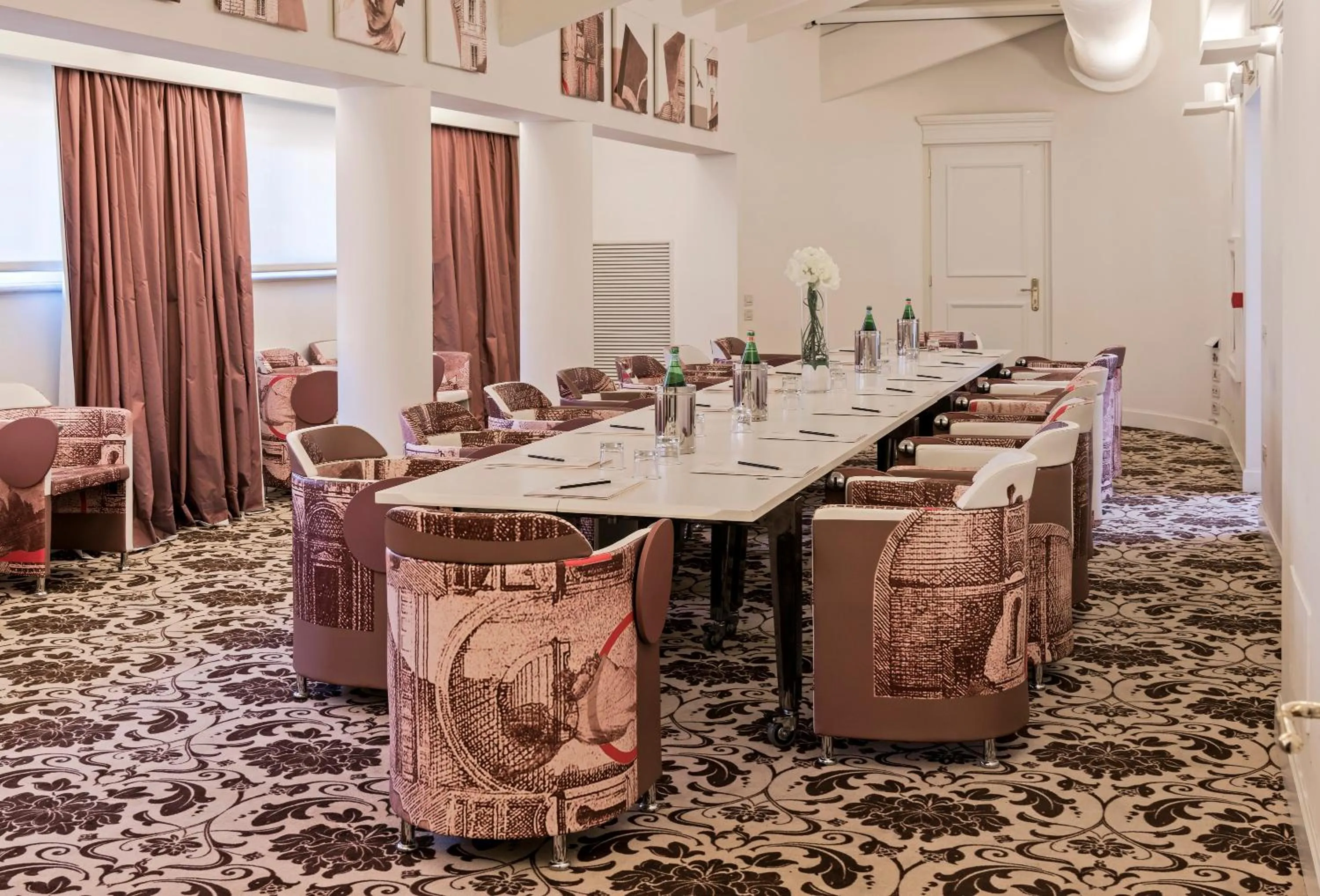 Meeting/conference room in Hotel Armonia