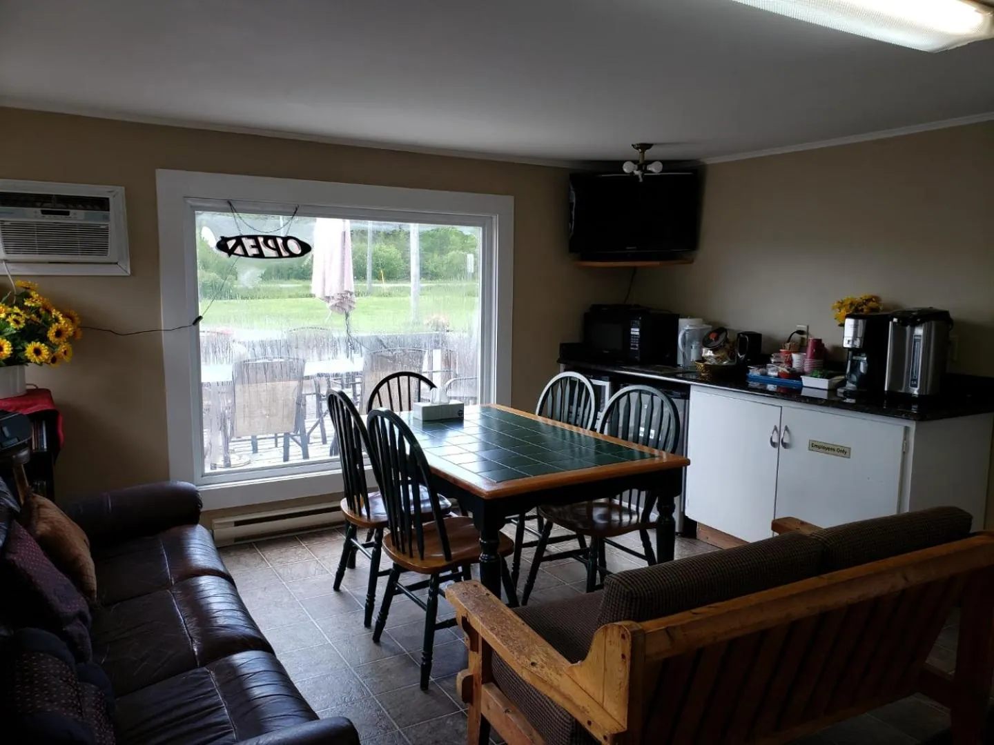 Restaurant/places to eat in Scoodic Motel