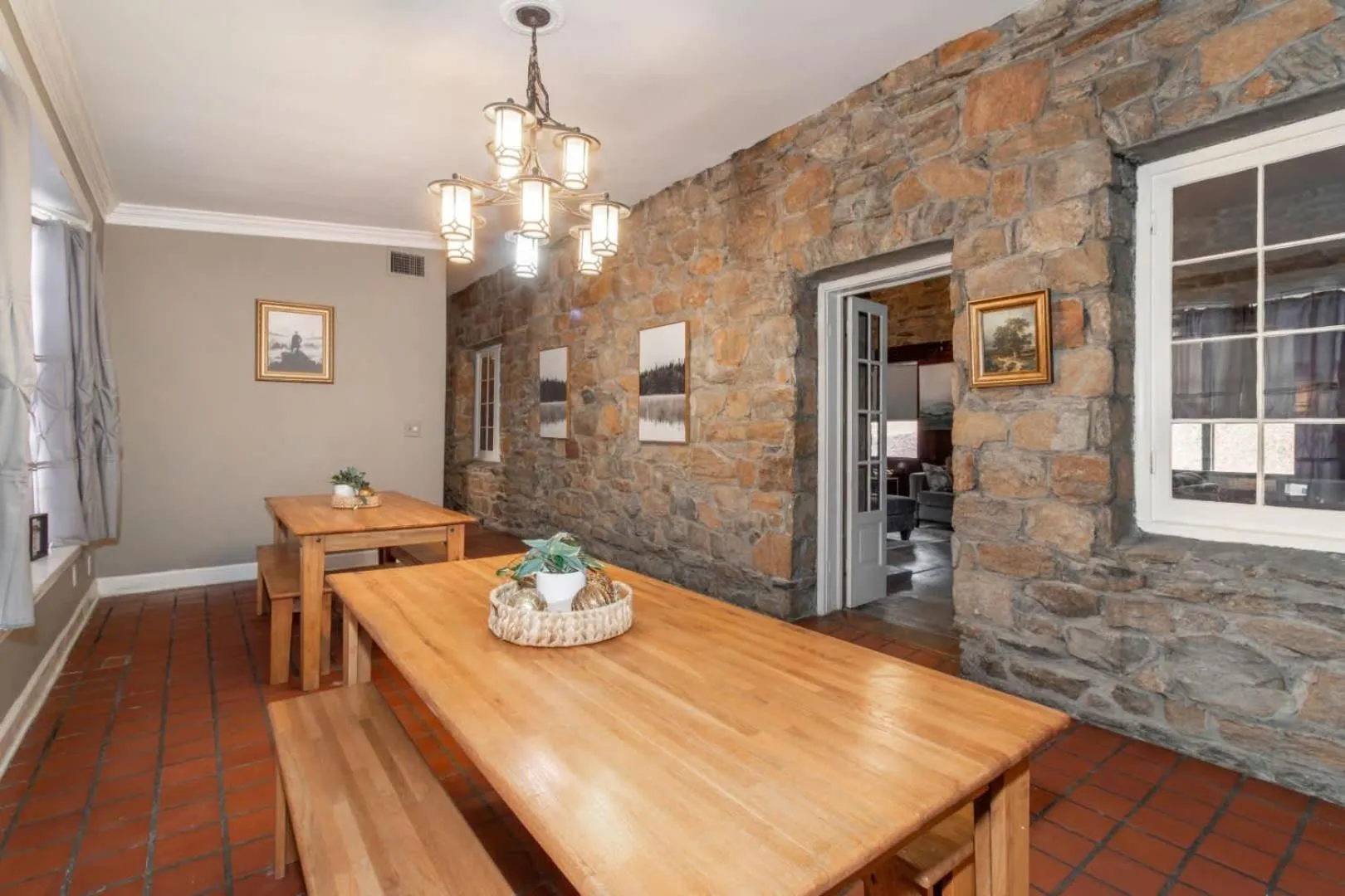 Royal in Columbus- Midtown Columbus Castle