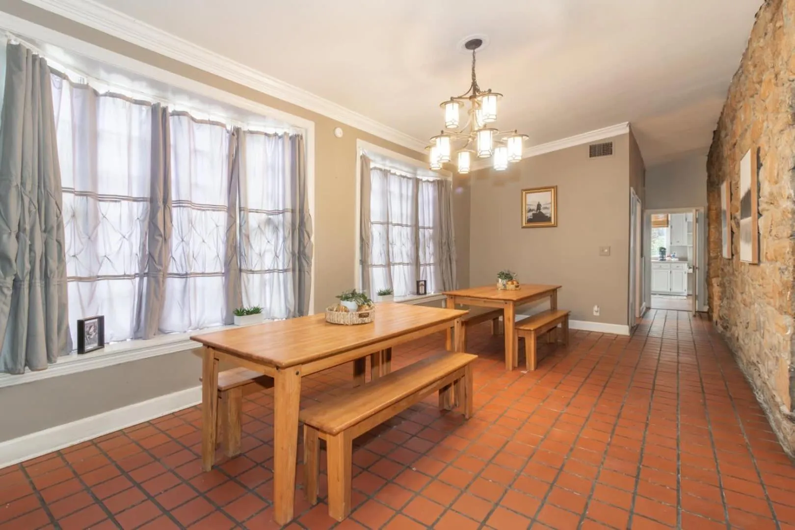 Royal in Columbus- Midtown Columbus Castle