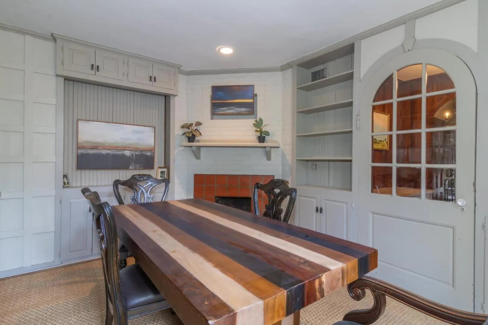 Royal in Columbus- Midtown Columbus Castle