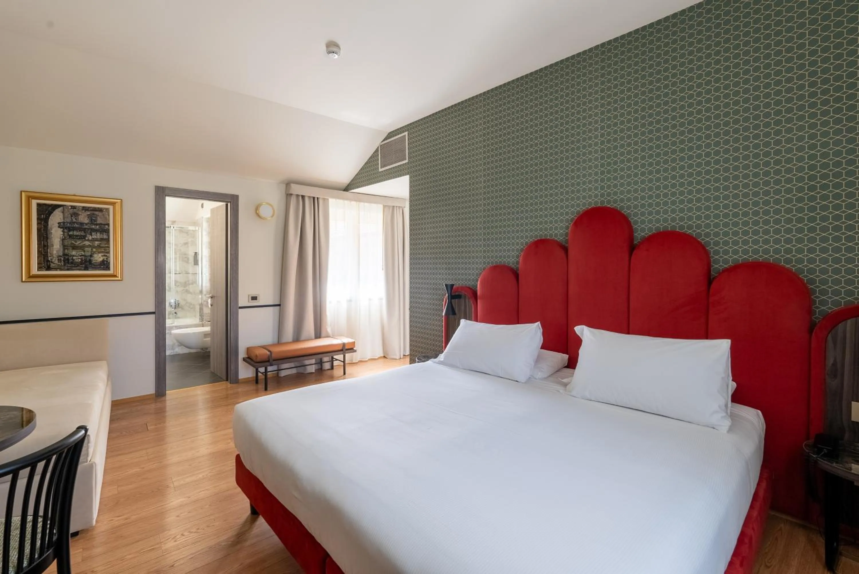 Photo of the whole room, Bed in Hotel Regina