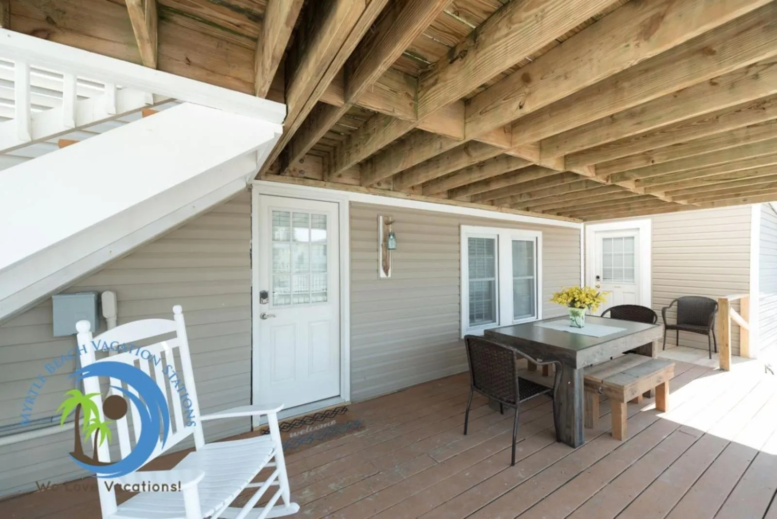 Property building in Cg Cottage Down