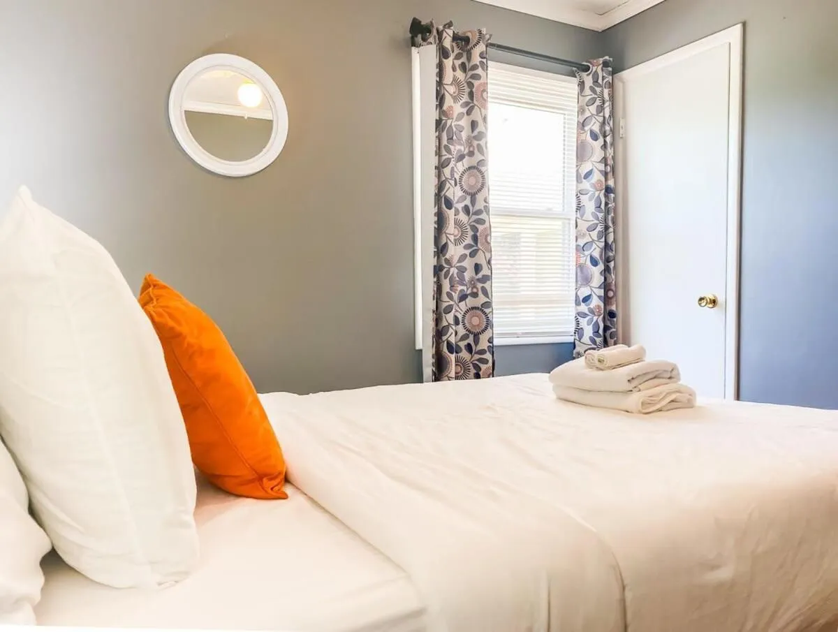 Bed in Near Space Center- Mahan Splashdown