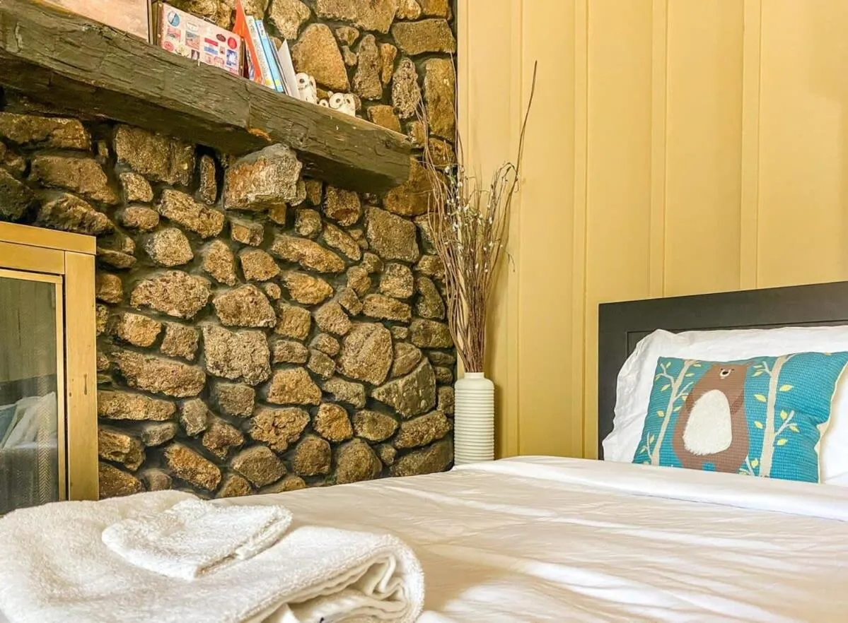 Bed in Near Space Center- Mahan Splashdown