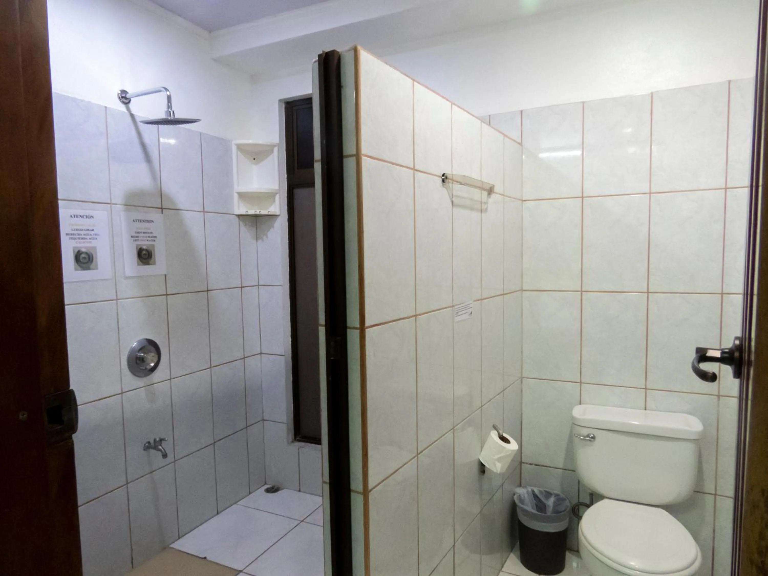 Shower in Coati Arenal Lodge