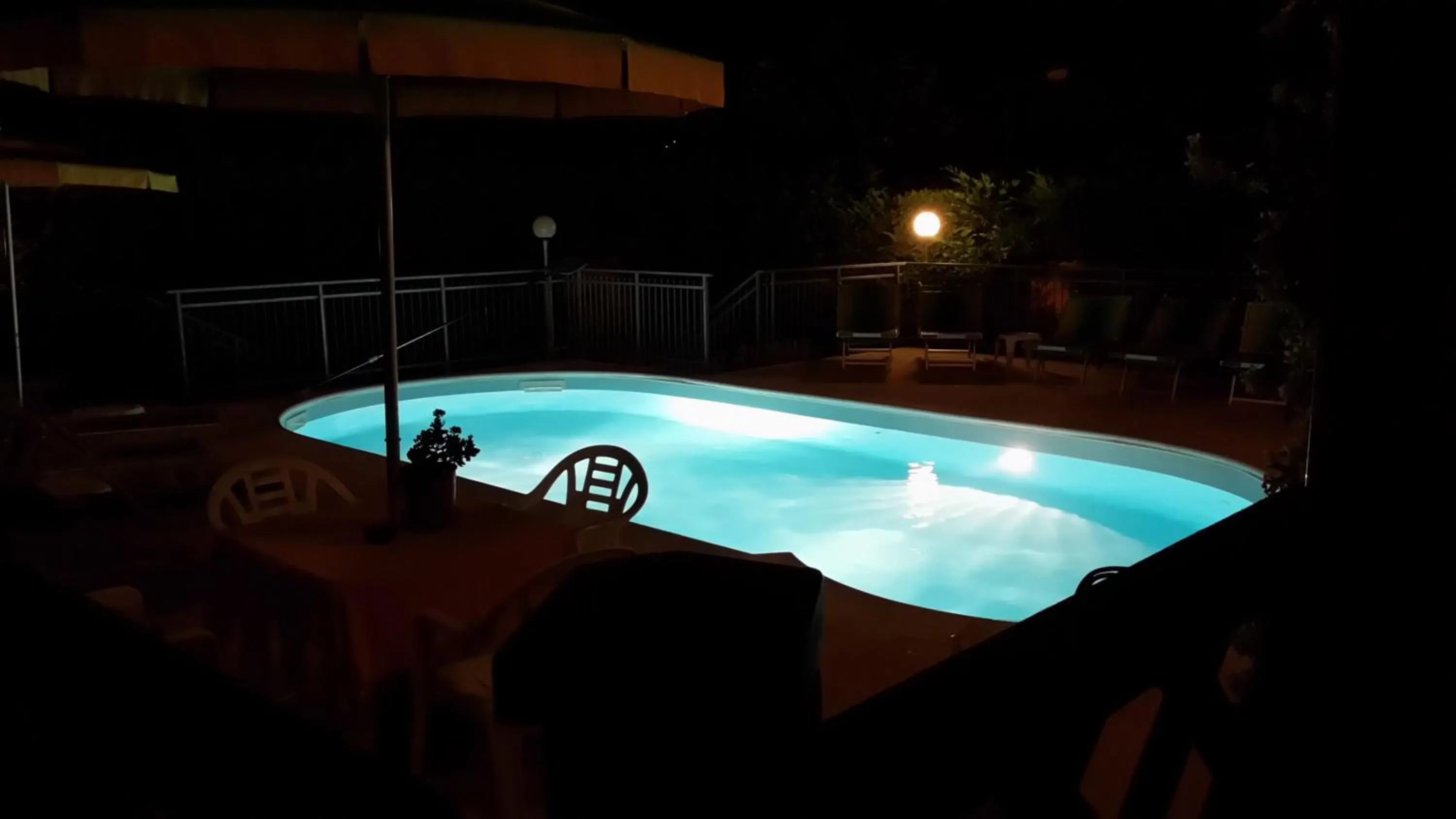 Swimming pool in Hotel Garden Ristorante