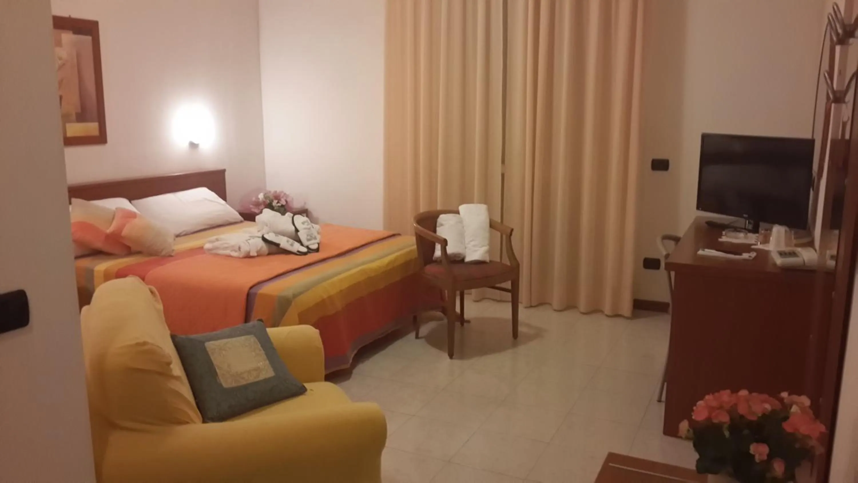 Photo of the whole room in Hotel Garden Ristorante