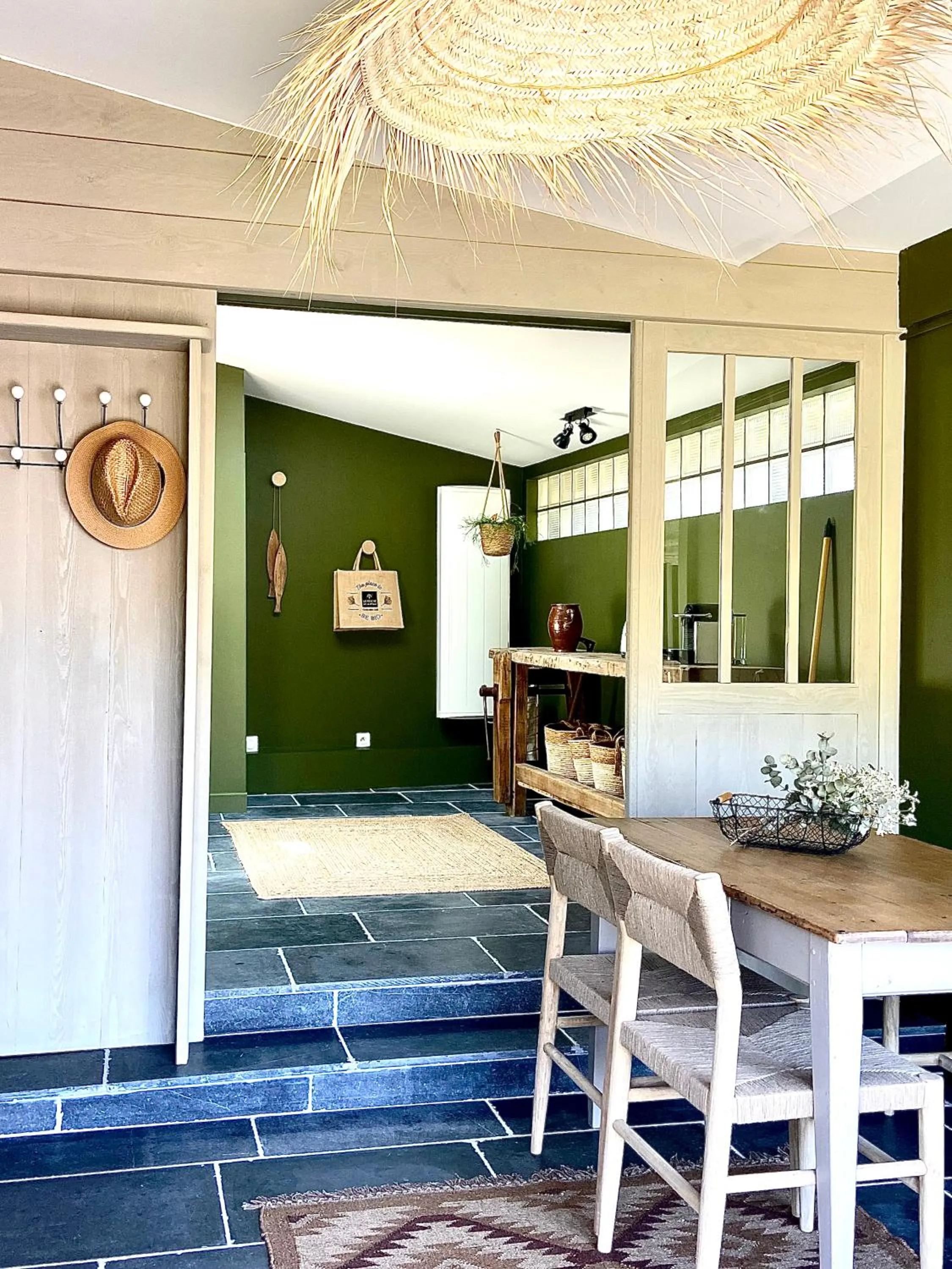 Coffee/tea facilities in Un matin de mai