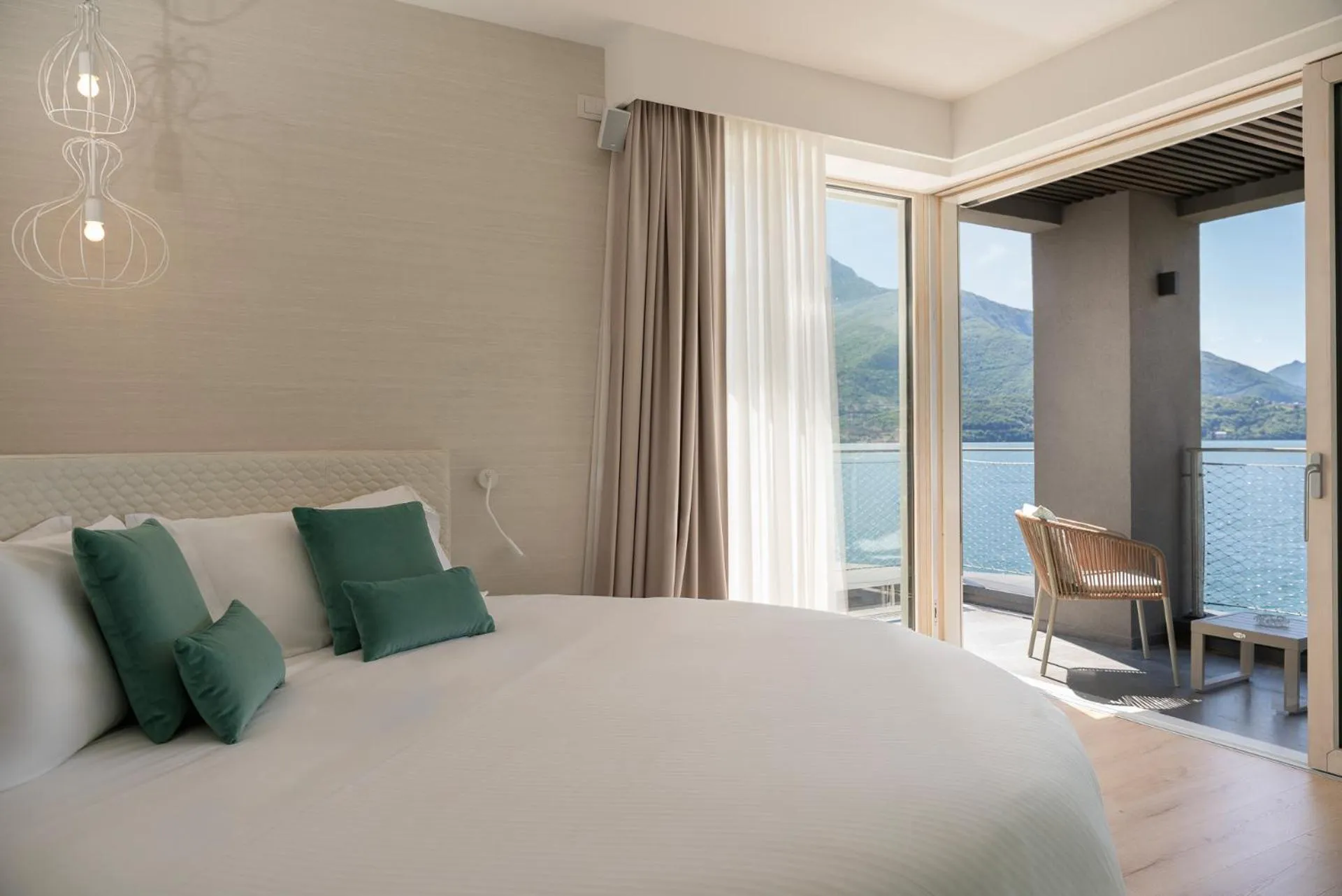 Bedroom, Bed in Hotel Regina