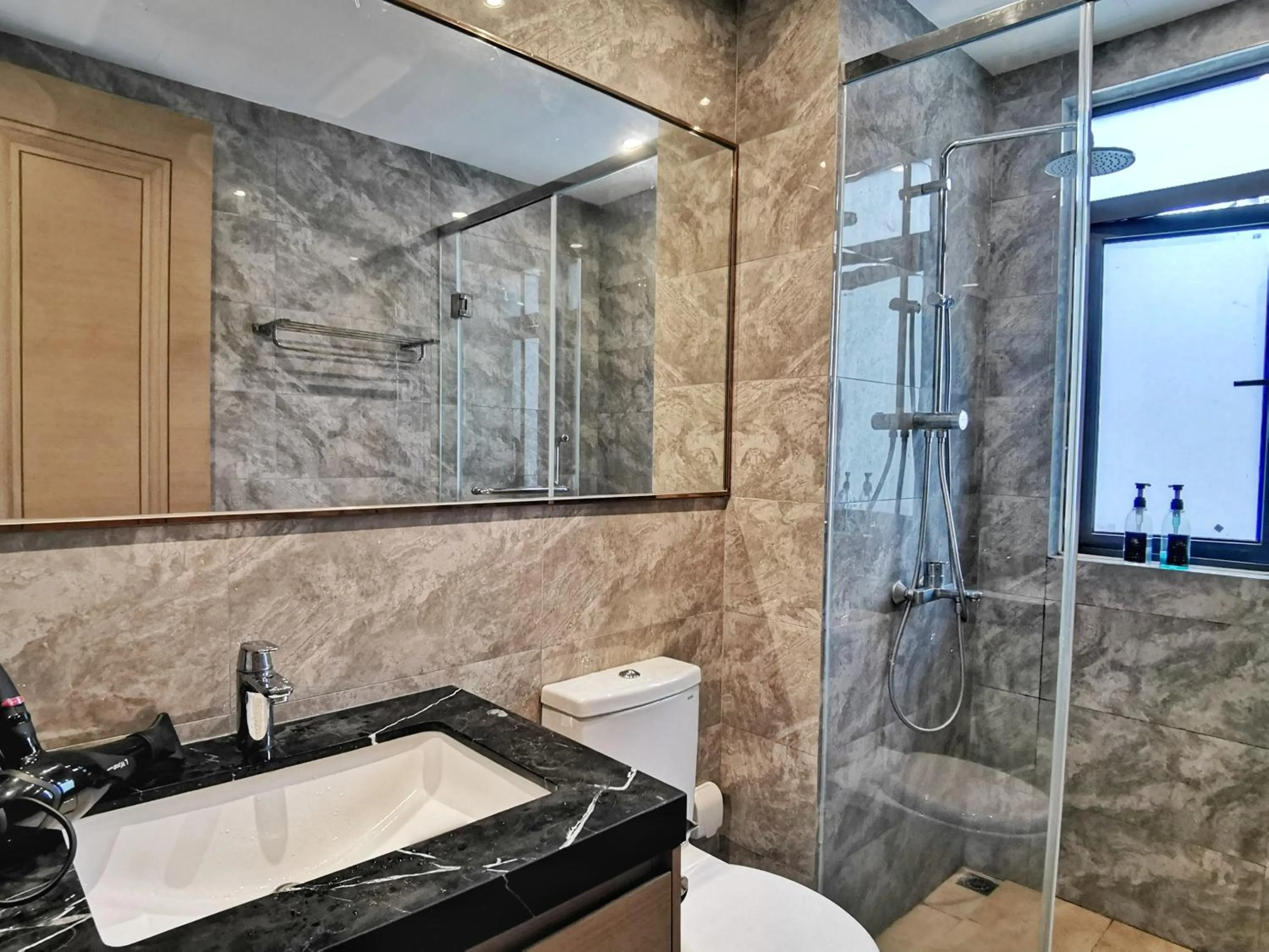 Bathroom in Yussy Homestay at R&F Princess Cove