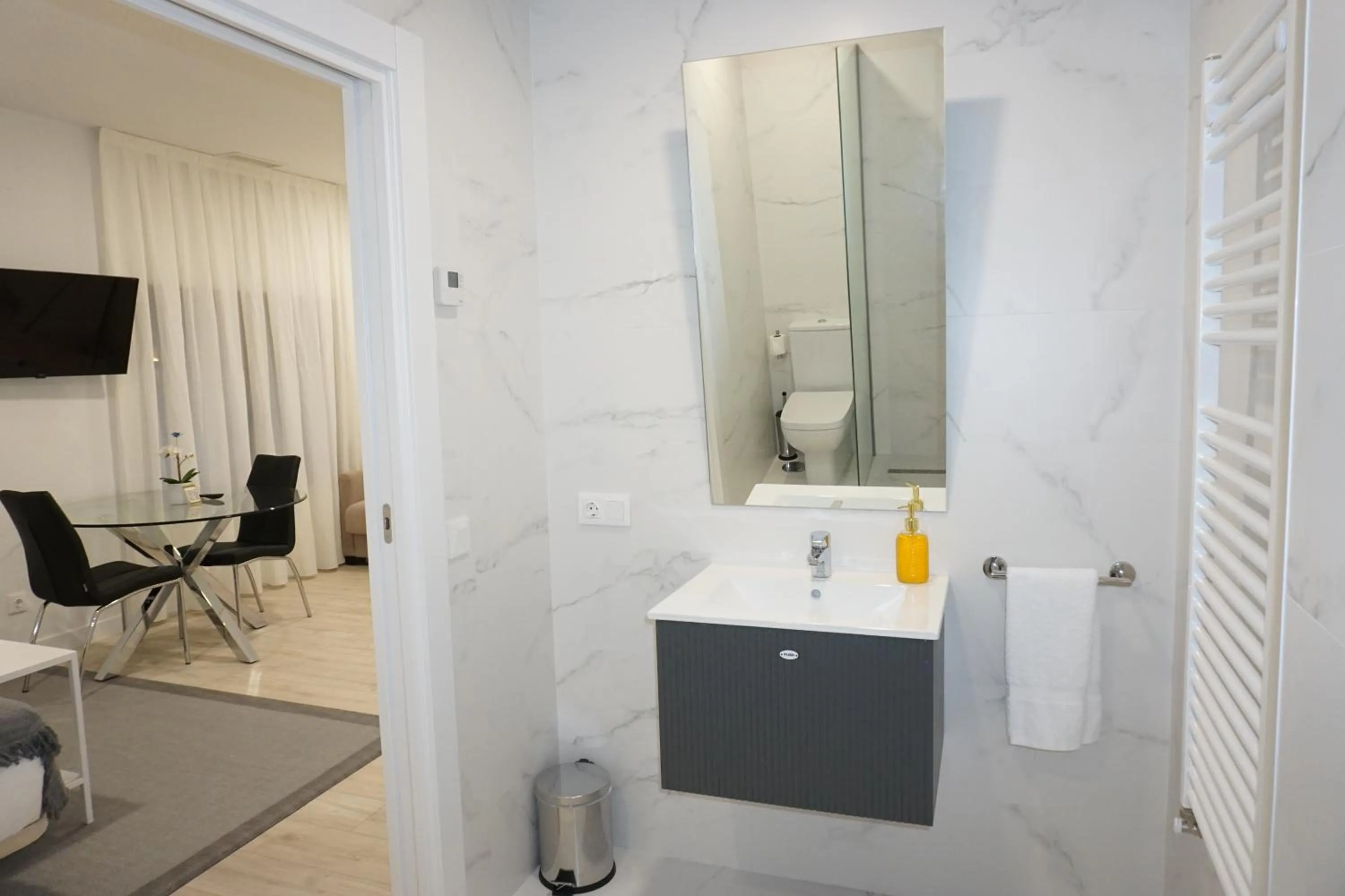 Shower in Inés Luna Suites