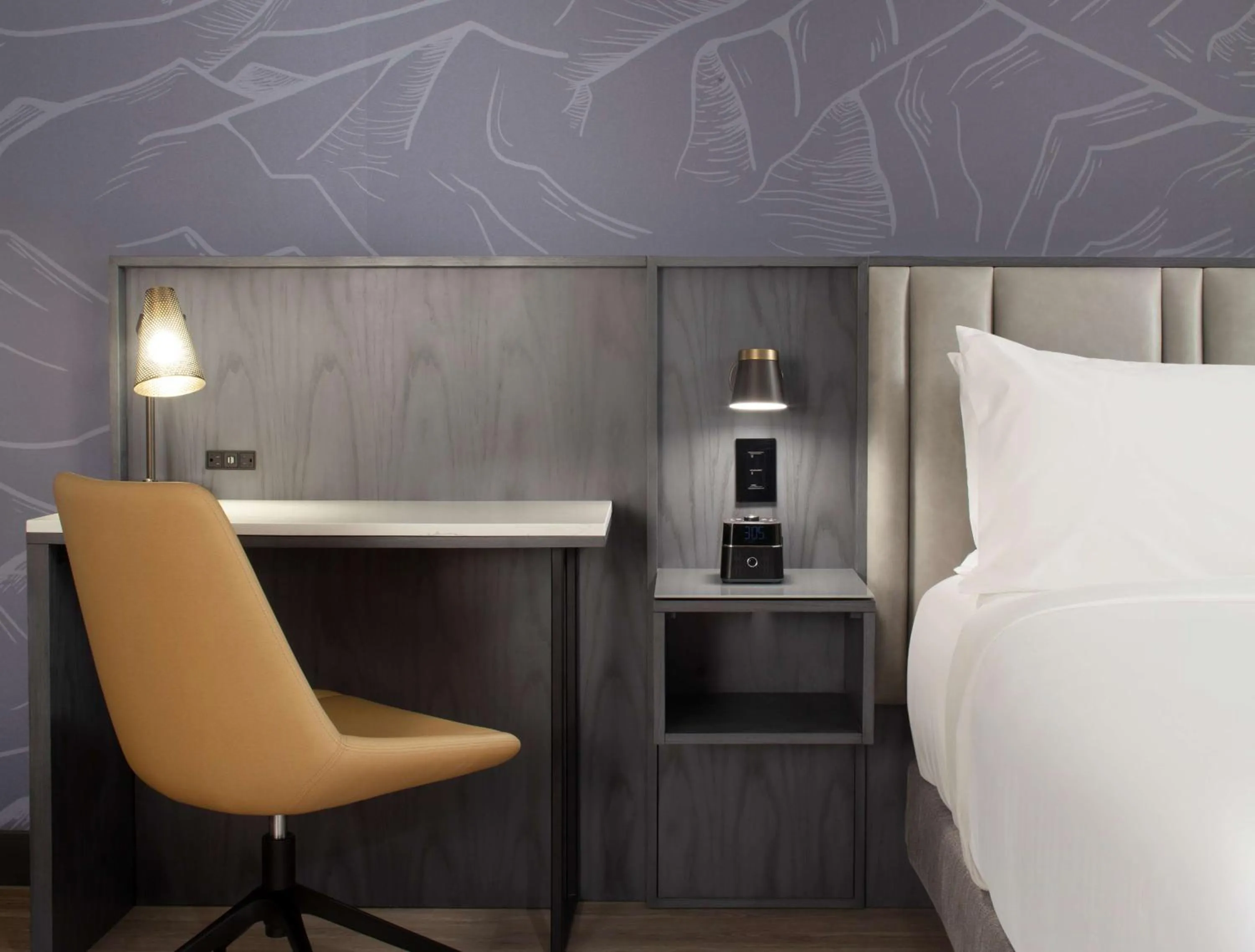 Bedroom, Bed in Hyatt Regency Salt Lake City