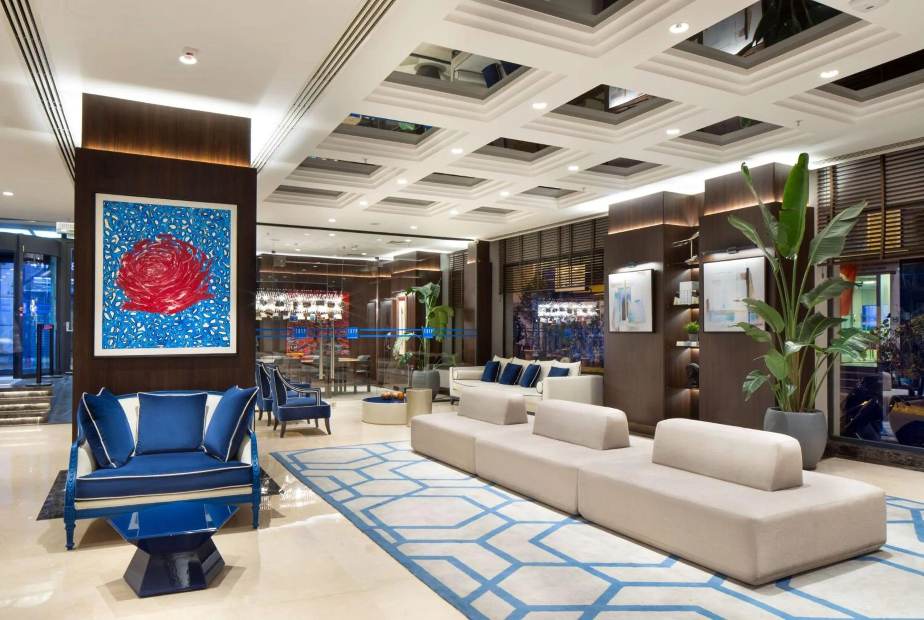Lobby or reception in TRYP By Wyndham Istanbul Sisli Hotel
