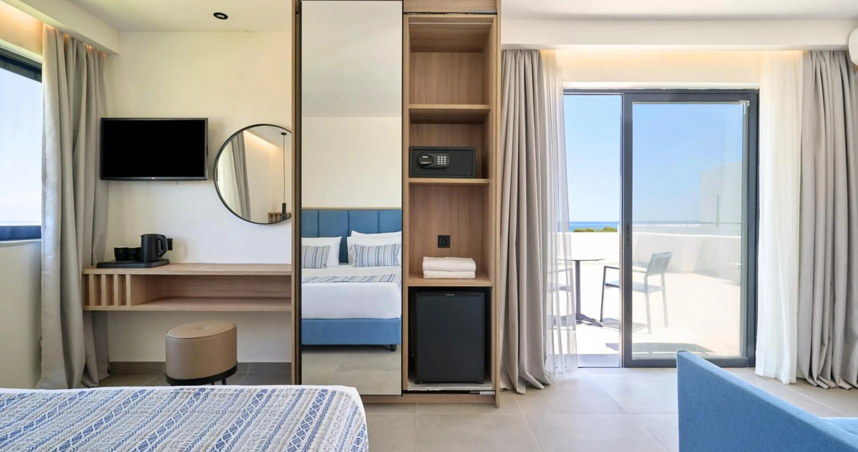 Bed in Blue Sea Holiday Village