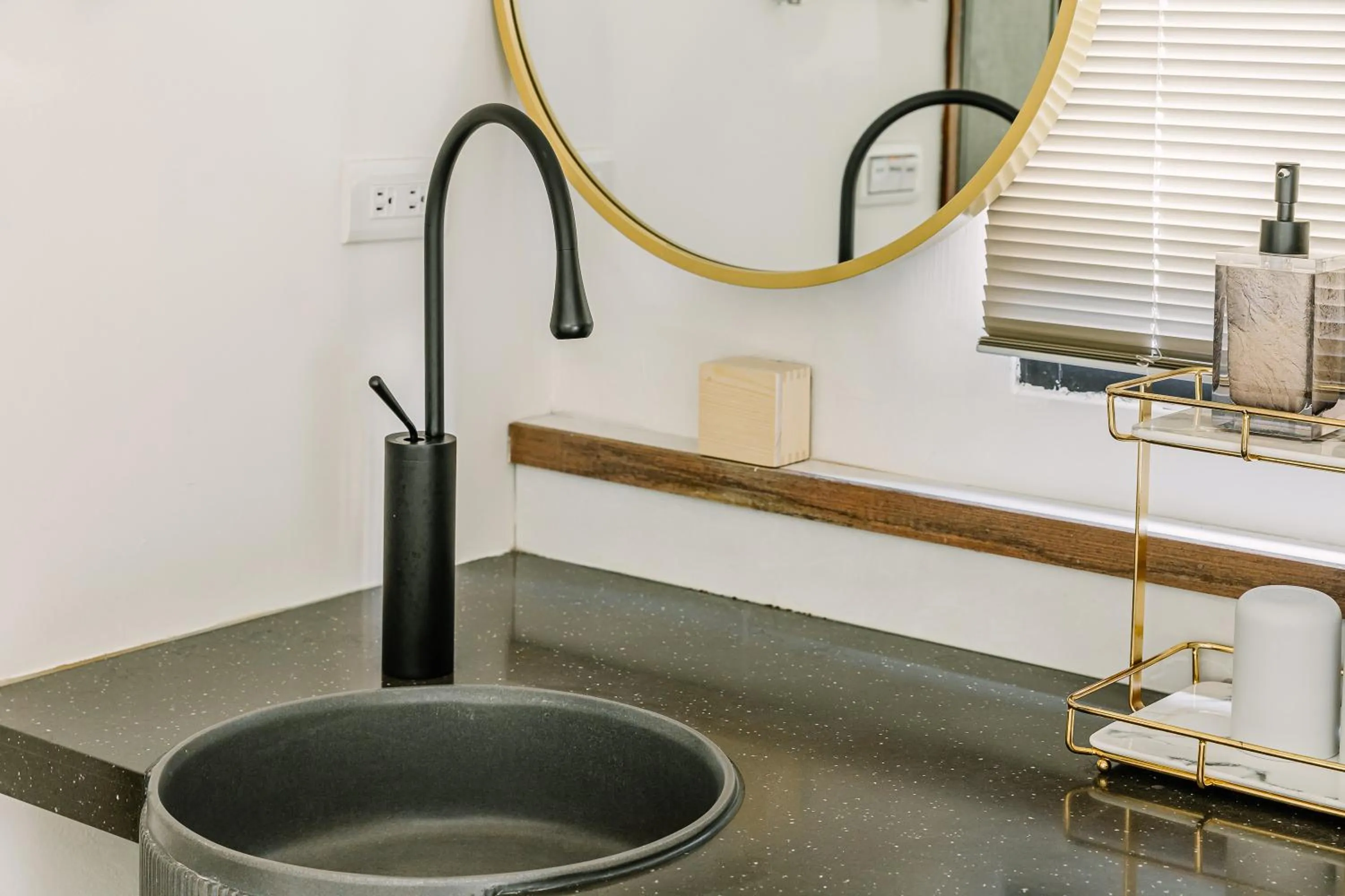 Photo of the whole room in Nan Nan