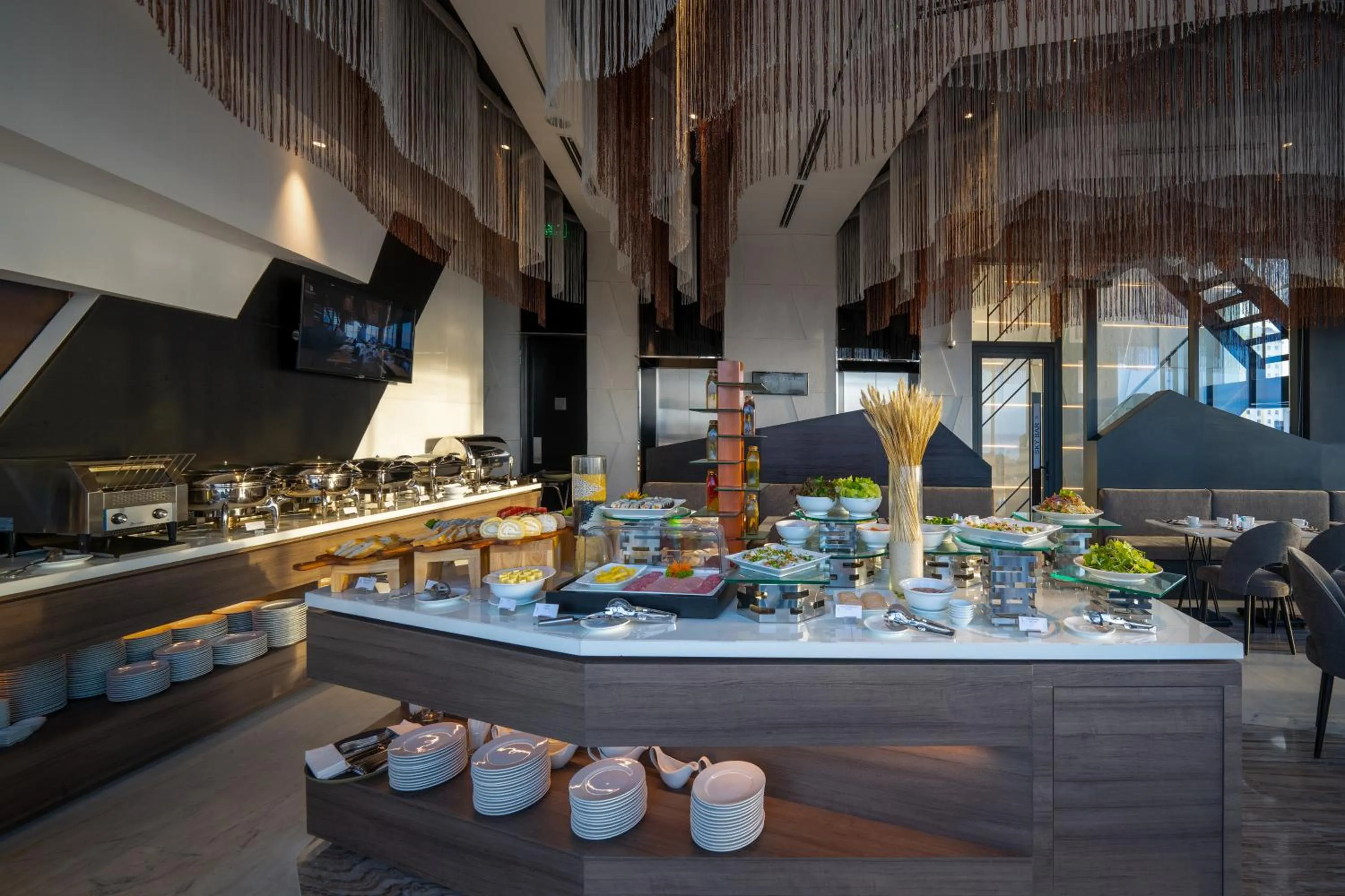 Restaurant/places to eat in Draco Hotel & Suites