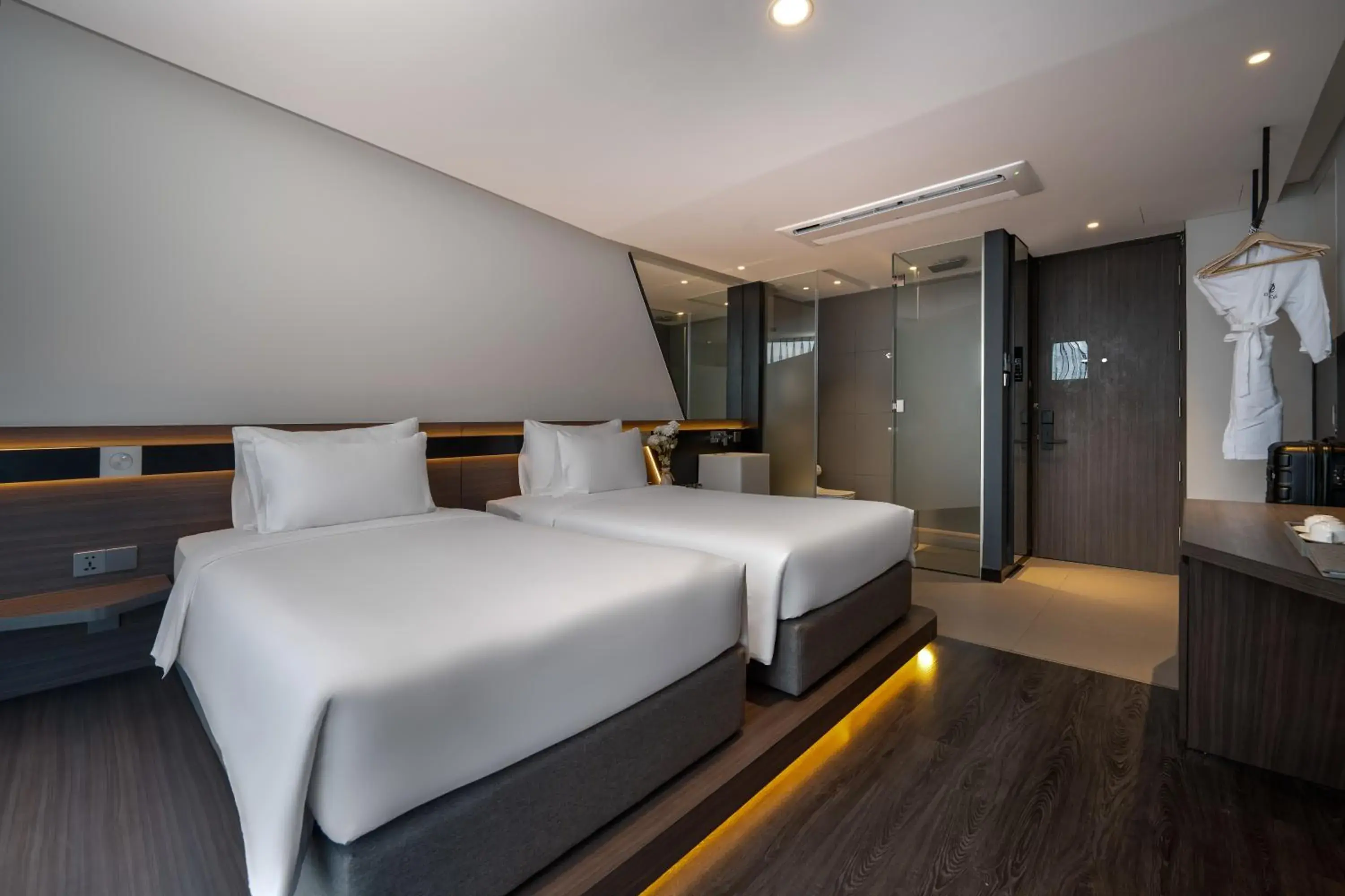 Deluxe Double or Twin Room with City View in Draco Hotel & Suites Deluxe Double or Twin Room with City View in Draco Hotel & Suites