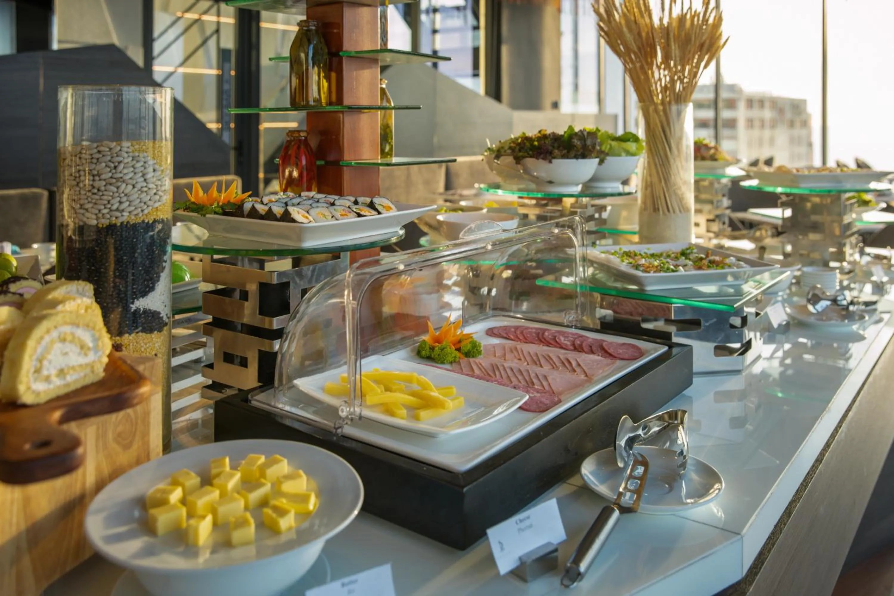 Food in Draco Hotel & Suites