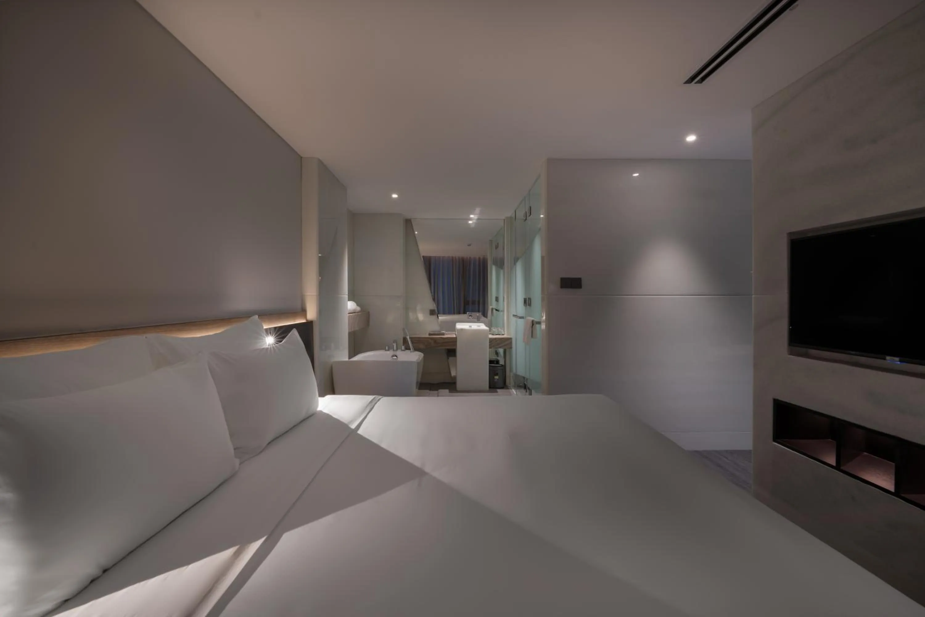 Bedroom, Bed in Draco Hotel & Suites