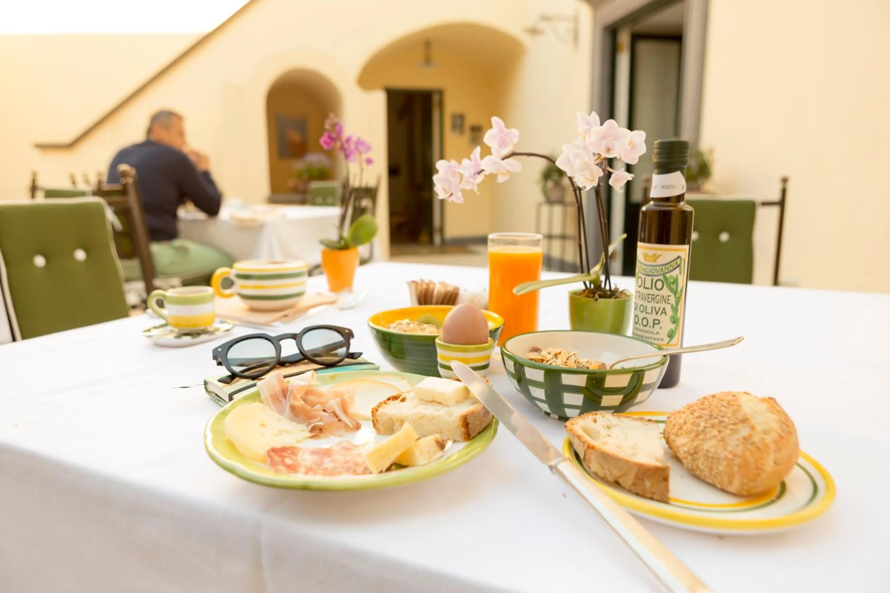 Restaurant/places to eat in Relais Regina Giovanna