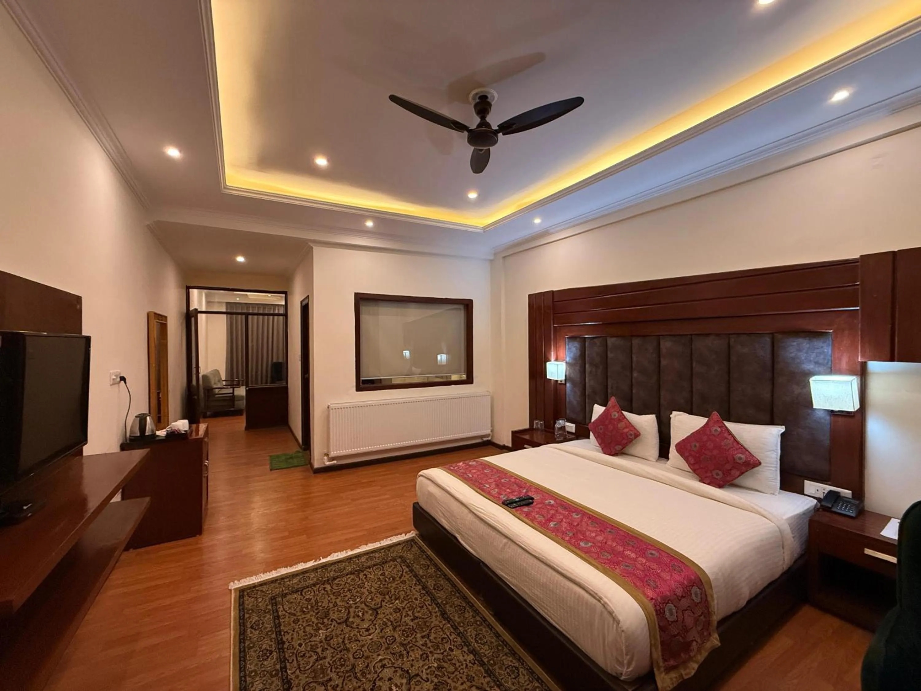 Bed in Hotel Deskitsal