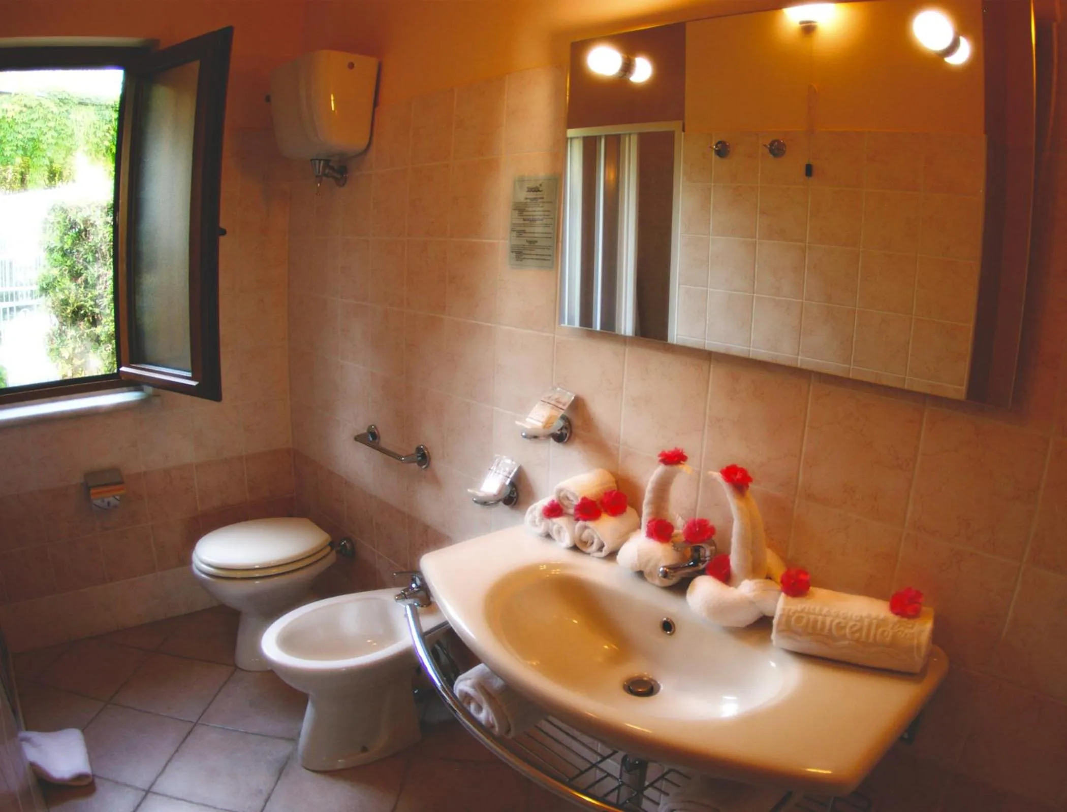 Bathroom in Tonicello Hotel Resort & SPA