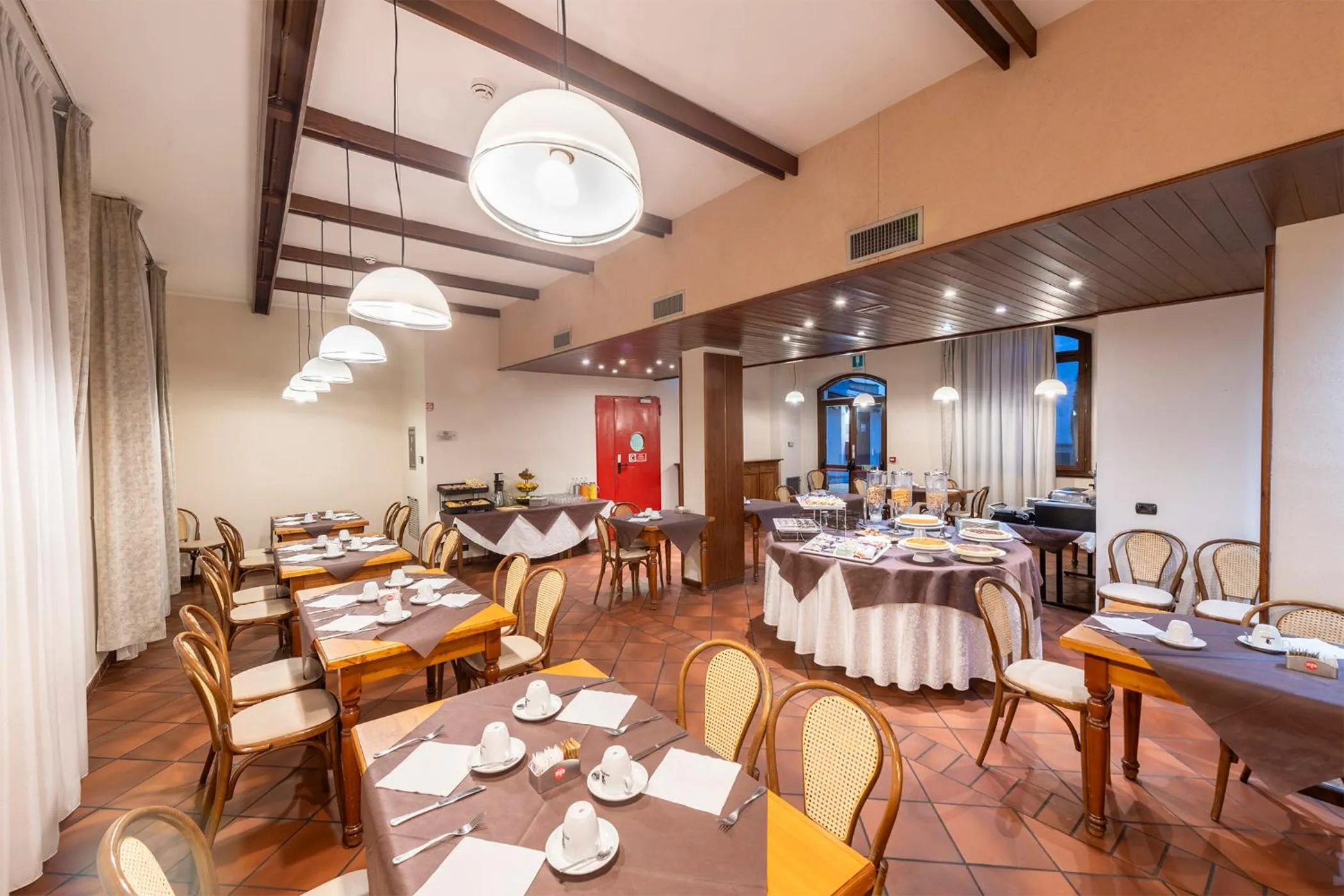 Breakfast in Hotel Vecchio Casello