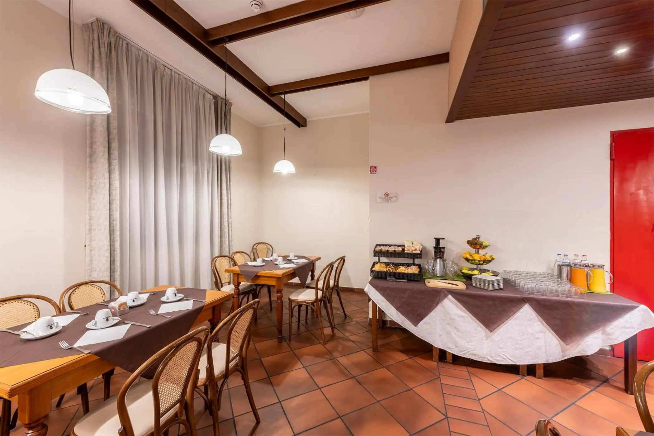 Breakfast in Hotel Vecchio Casello