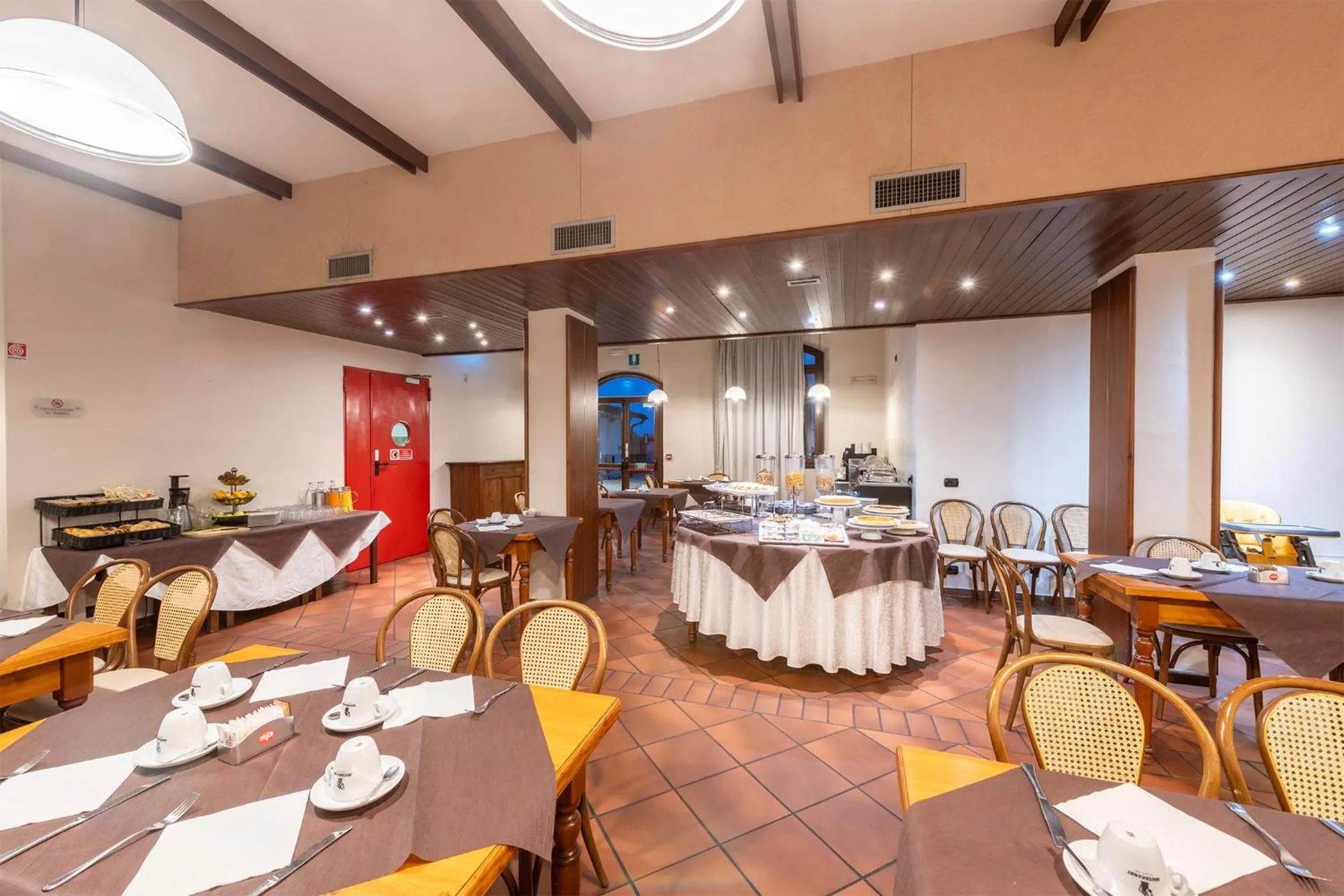 Breakfast in Hotel Vecchio Casello