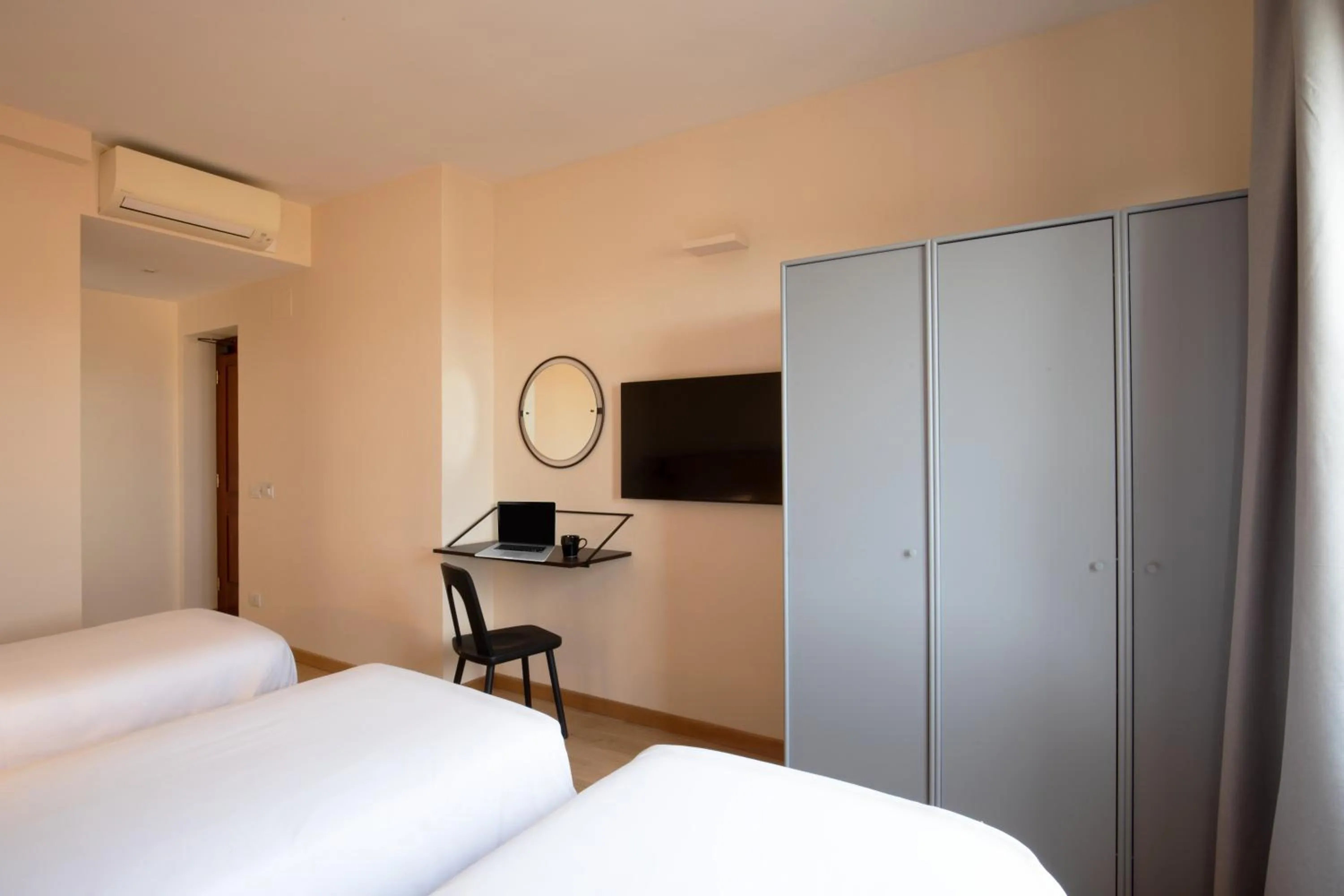 Bed in Hotel Colosseum