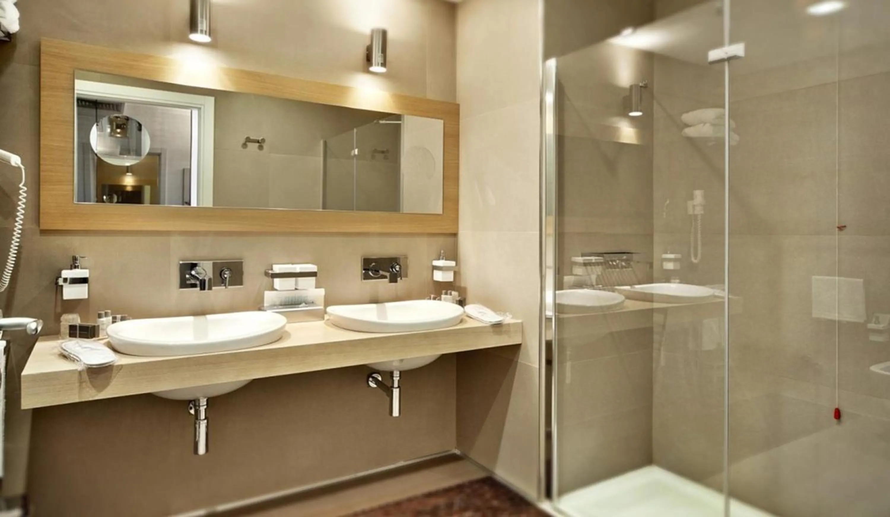 Bathroom in Mediterraneo Palace Hotel