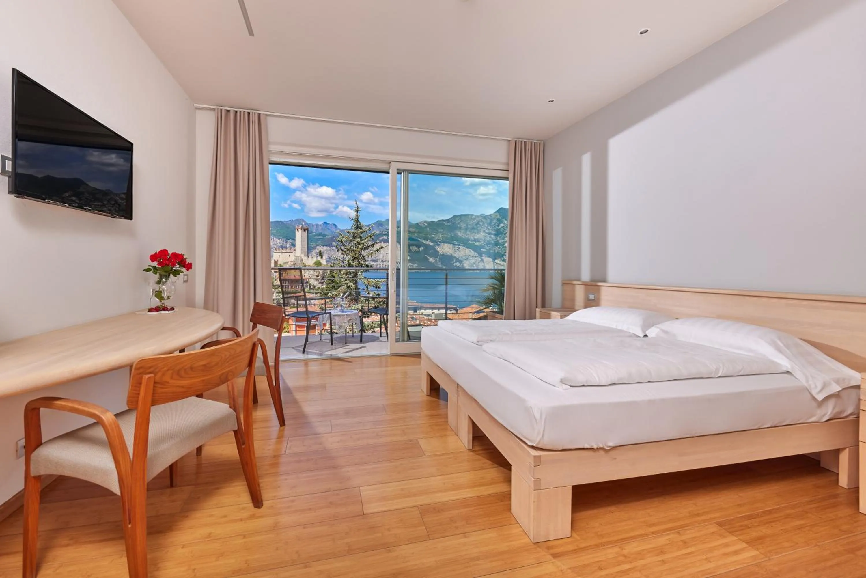 Bed in Eco Hotel Ariston