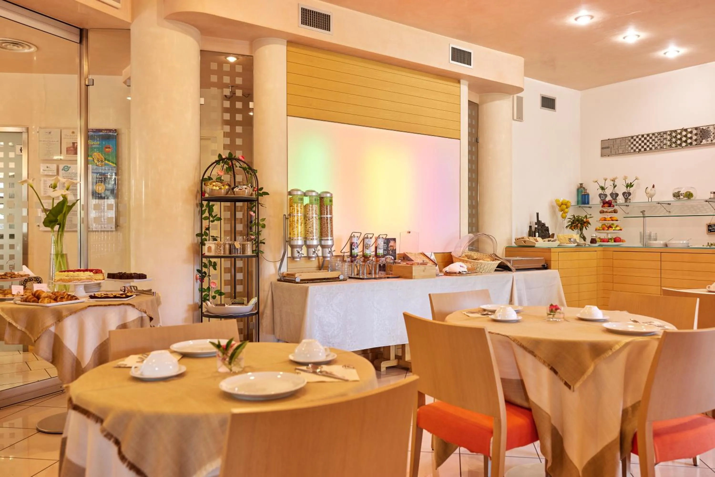 Coffee/tea facilities in Eco Hotel Ariston