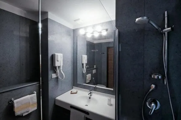 Bathroom in Hotel Rondine
