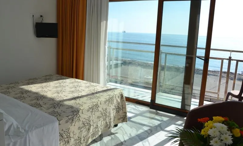 Day, Bed in Hotel Rondine