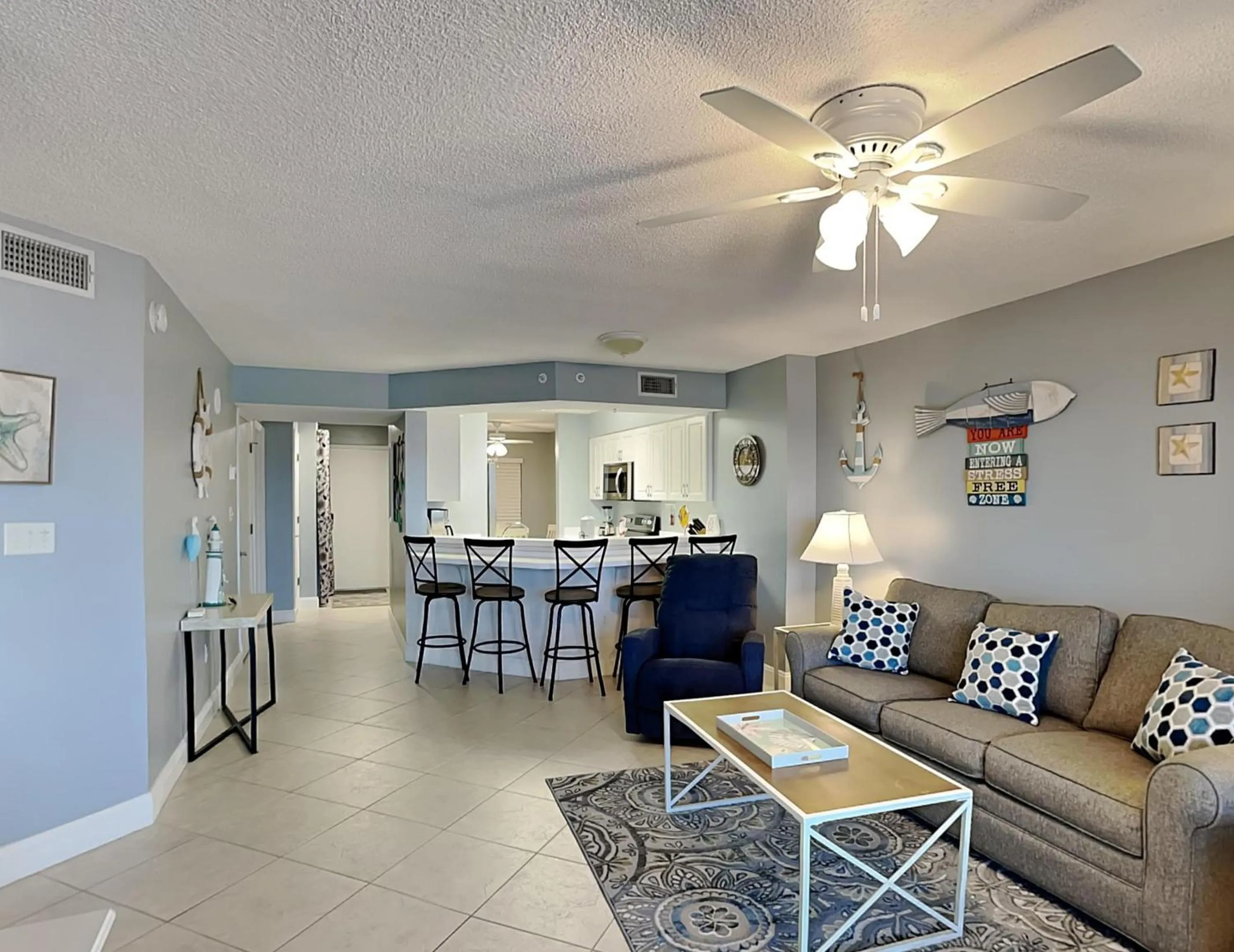 Property building in Sea Winds 602