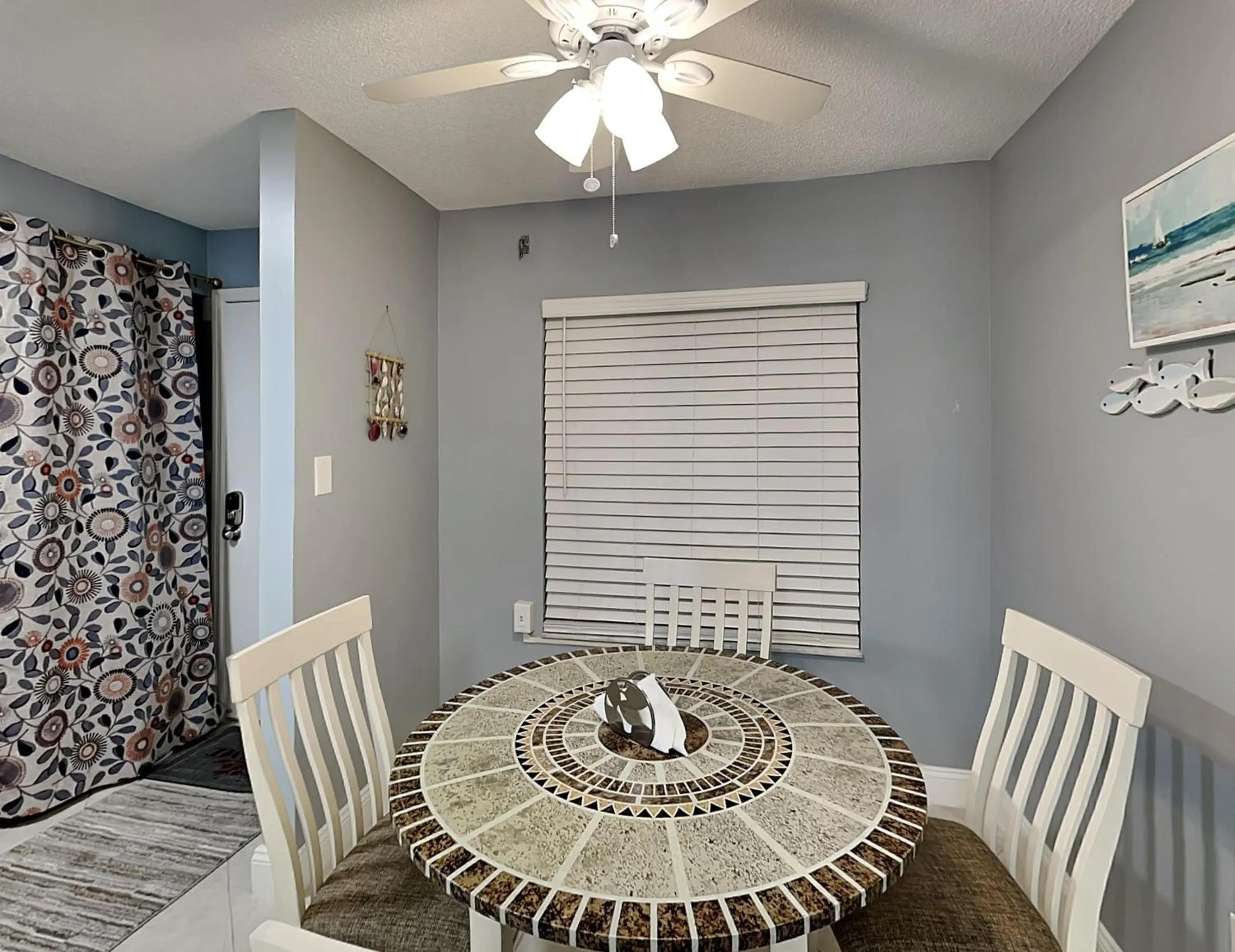 Property building in Sea Winds 602